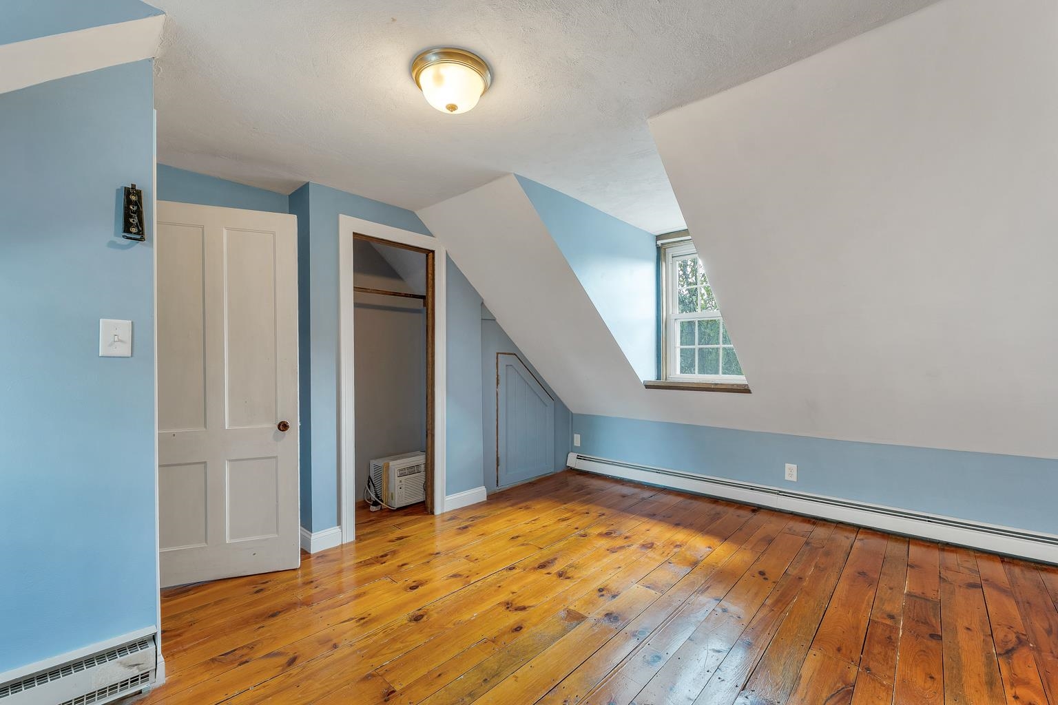 42 Gilford Avenue Property Photo 30
