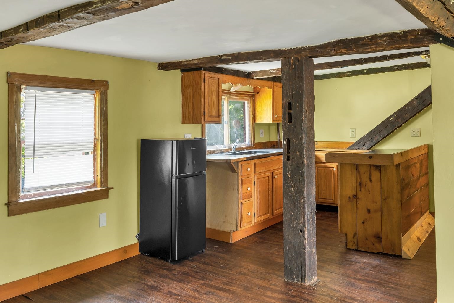 42 Gilford Avenue Property Photo 40