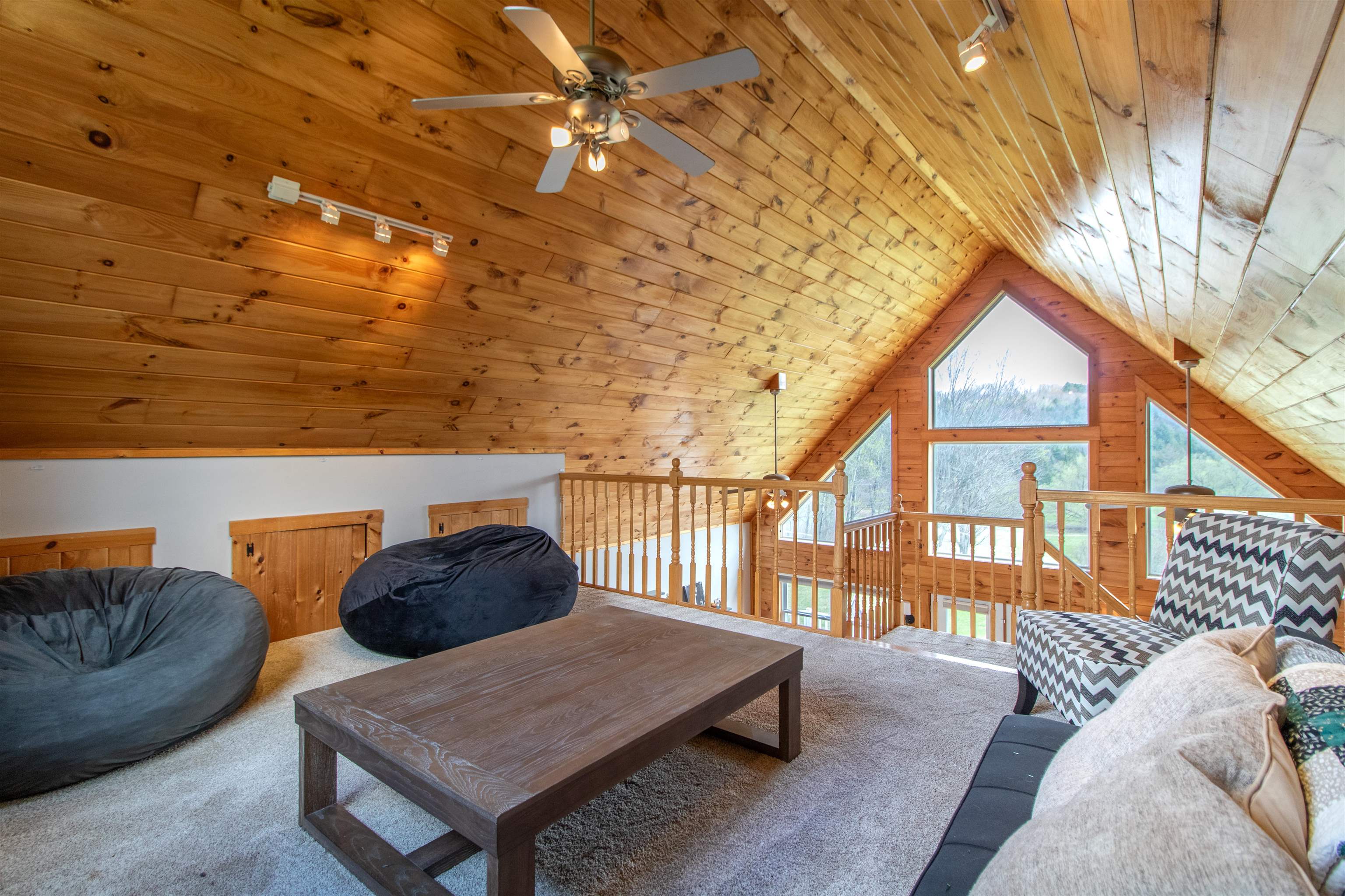 2111 Beebe Road Property Photo 12