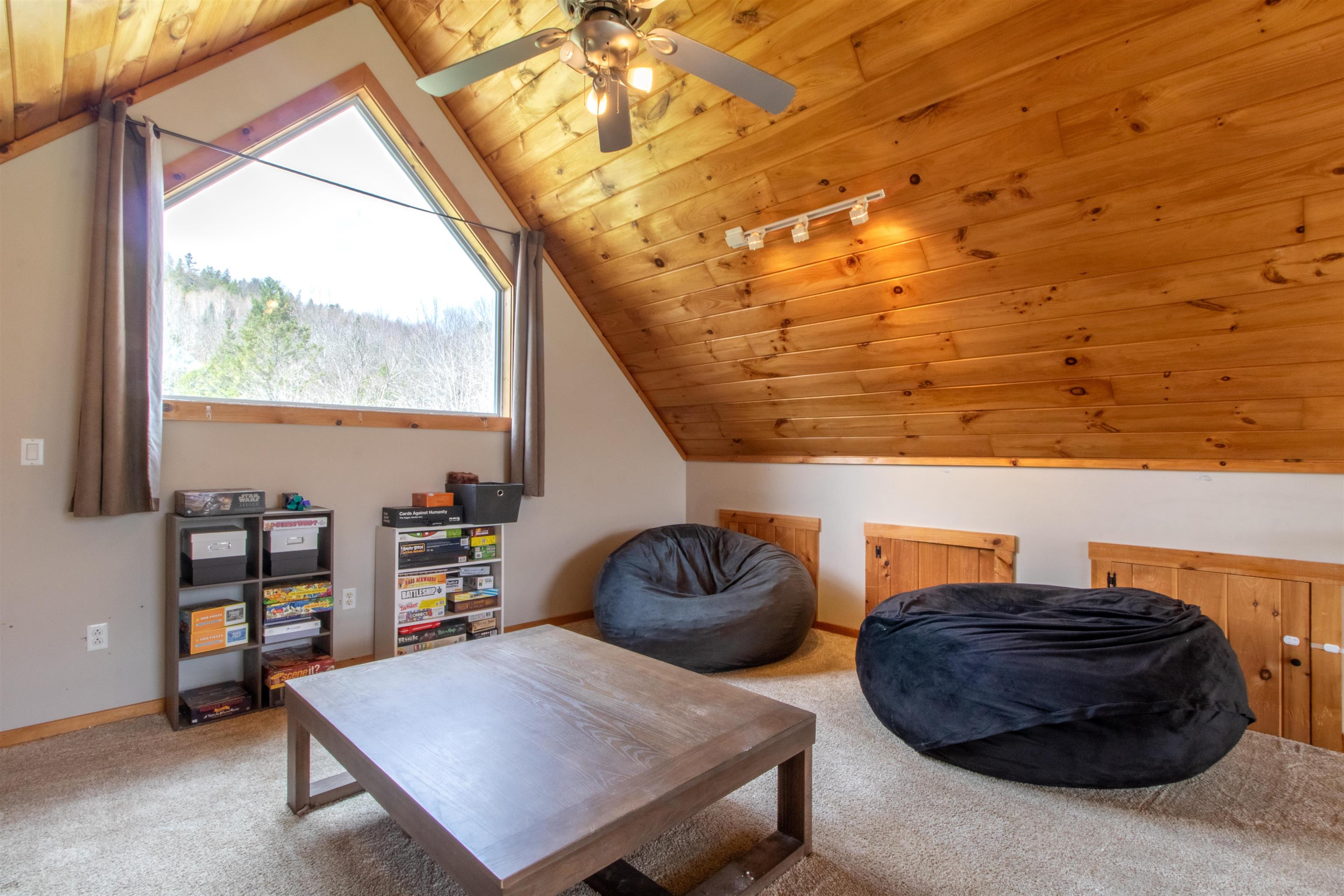 2111 Beebe Road Property Photo 15