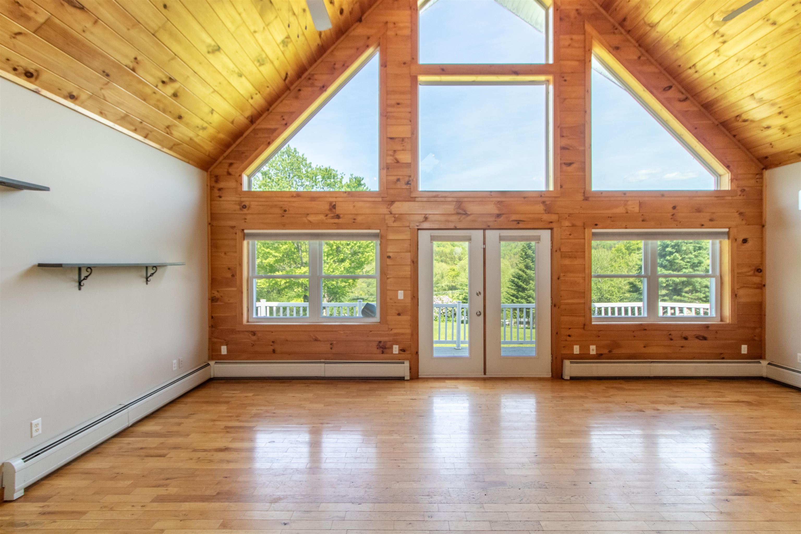 2111 Beebe Road Property Photo 18