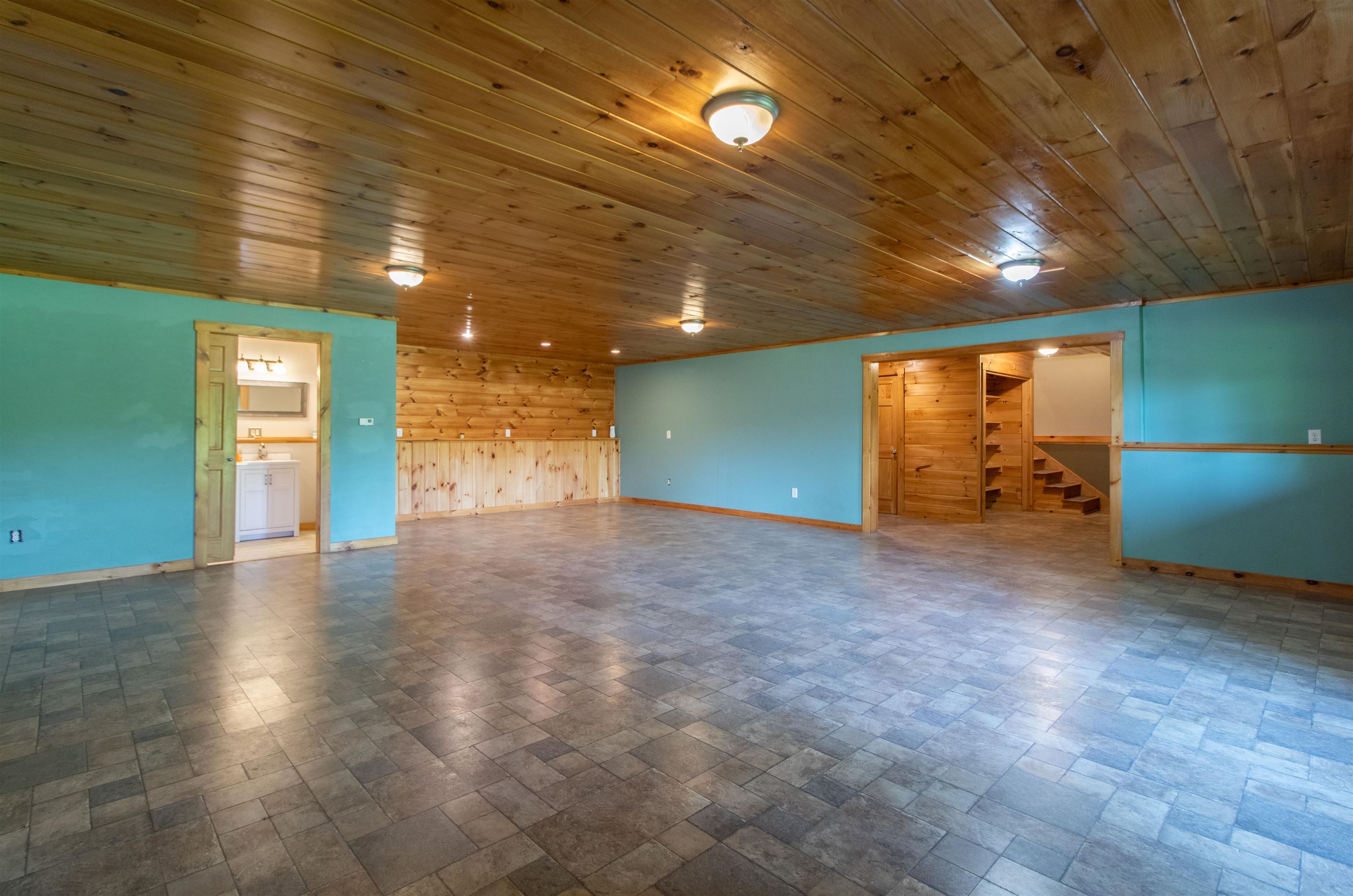 2111 Beebe Road Property Photo 33