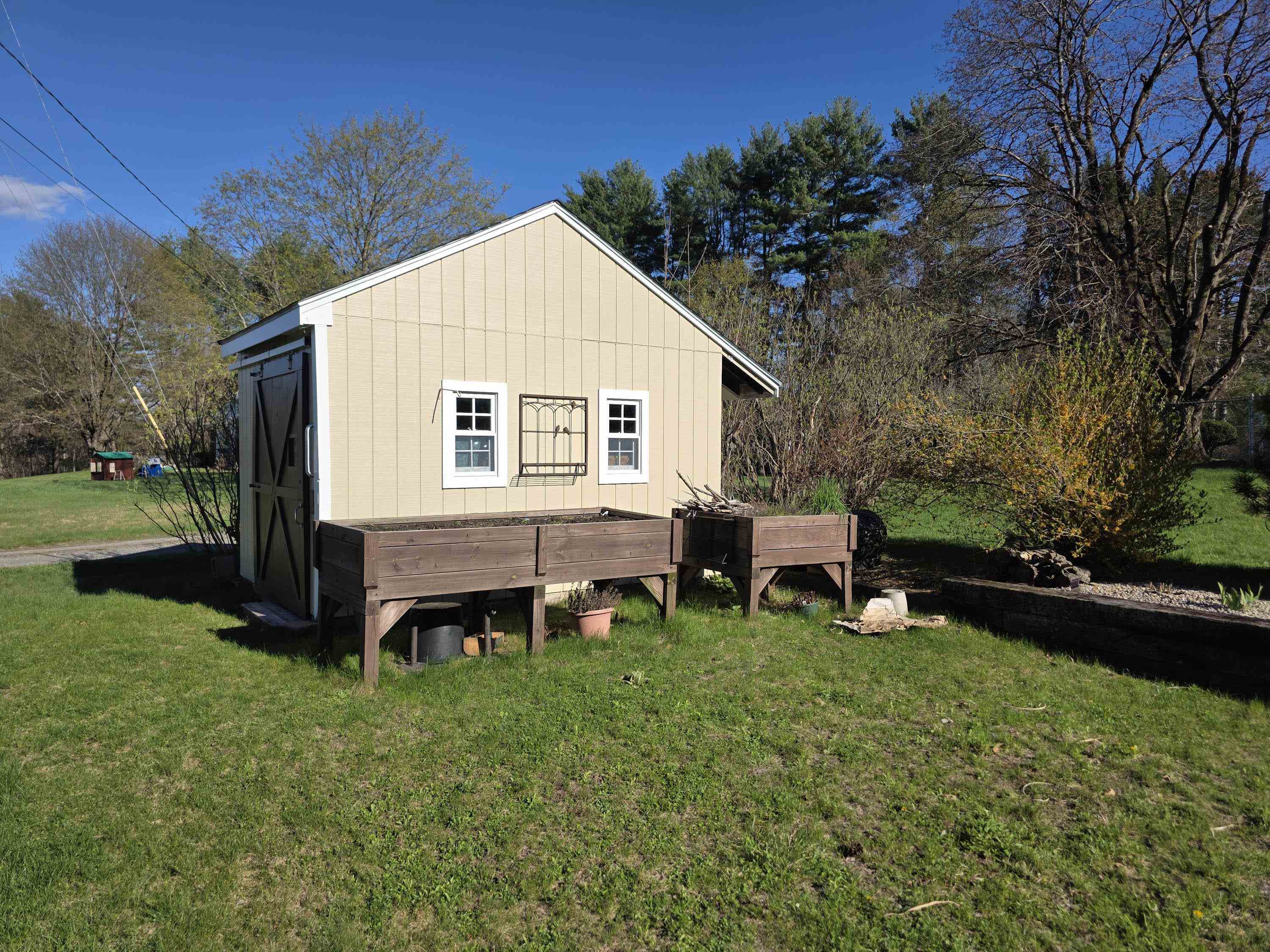 171 Green Meadow Property Photo 8