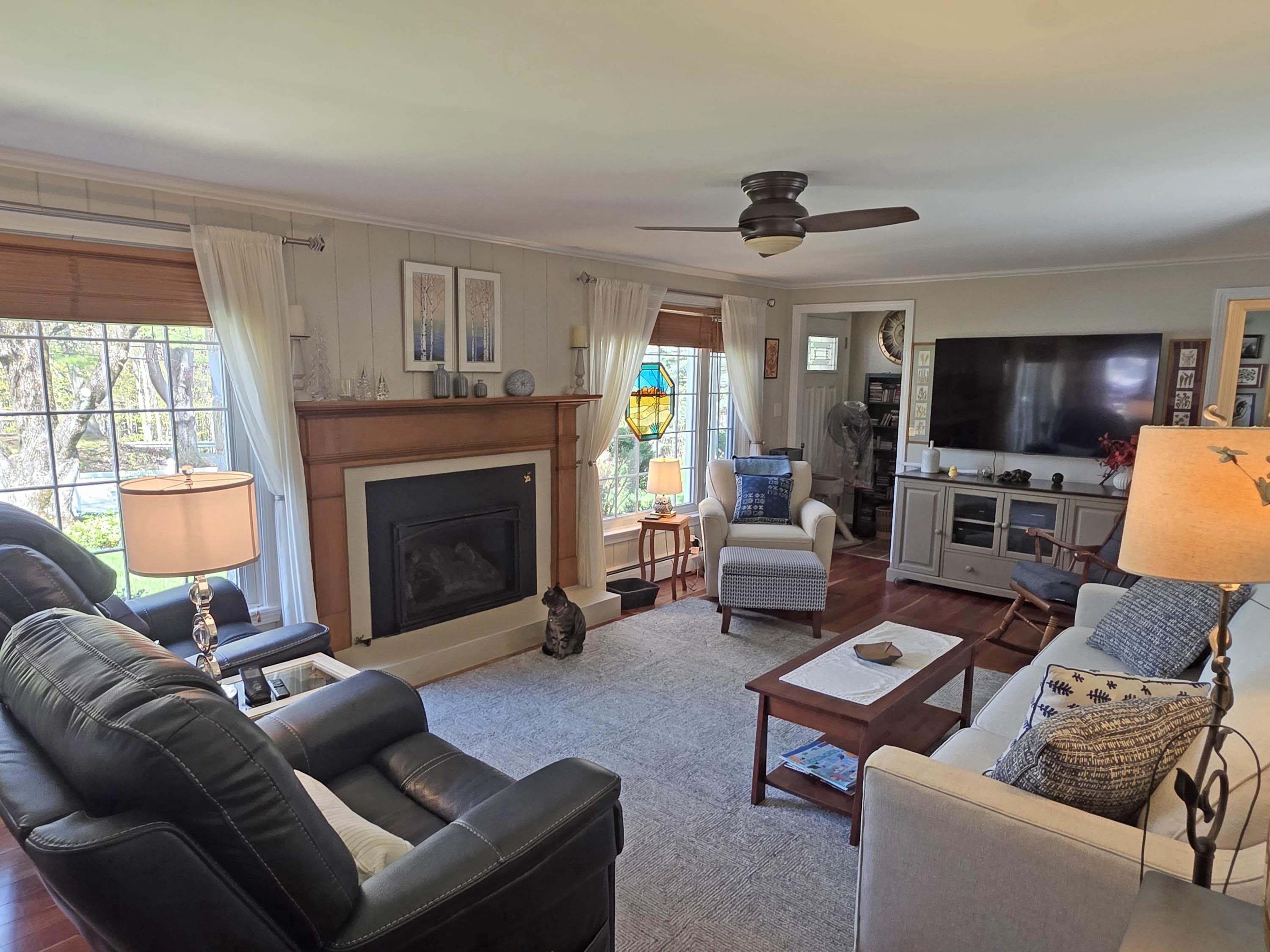 171 Green Meadow Property Photo 10