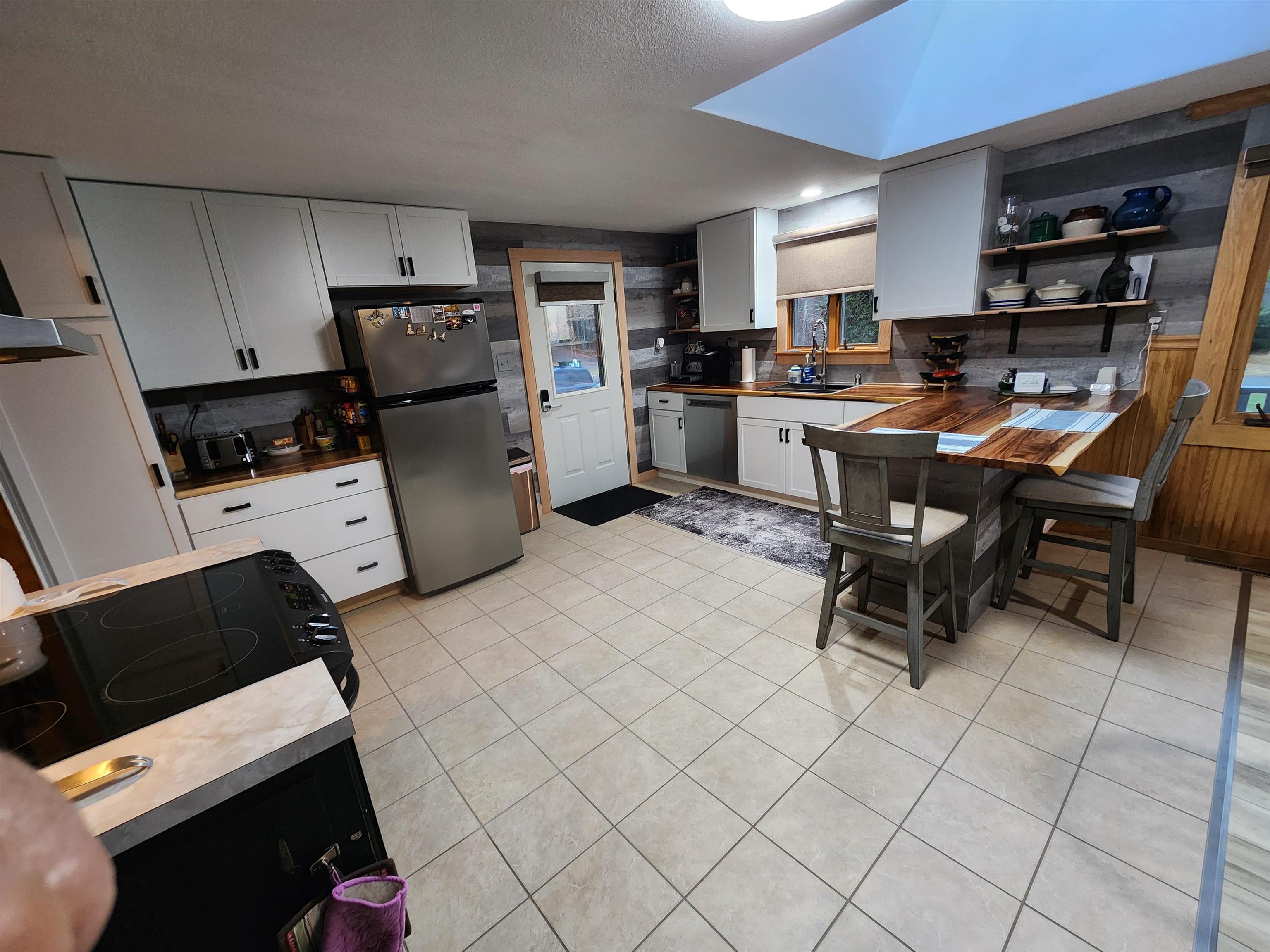 63 Hall Road Property Photo 4