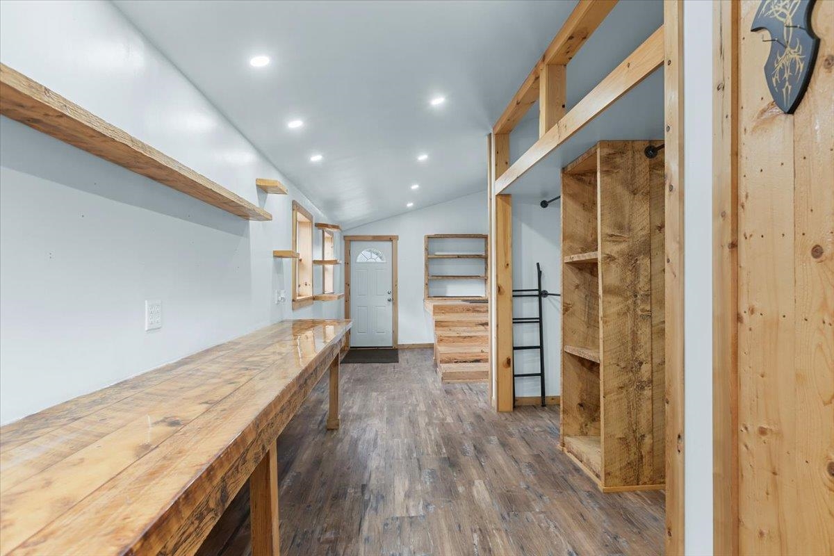 699 Route 122 Property Photo 4