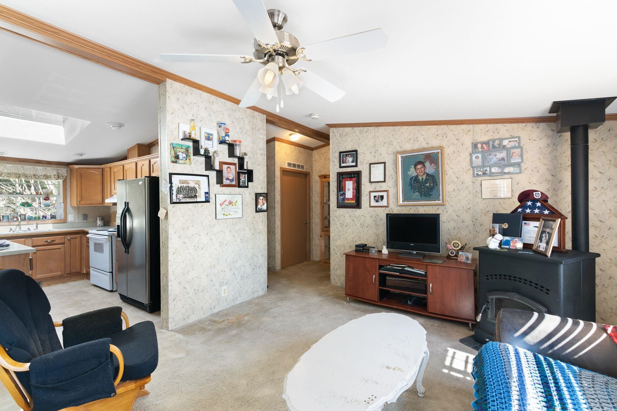 12 Autumn Gem Drive Property Photo 7