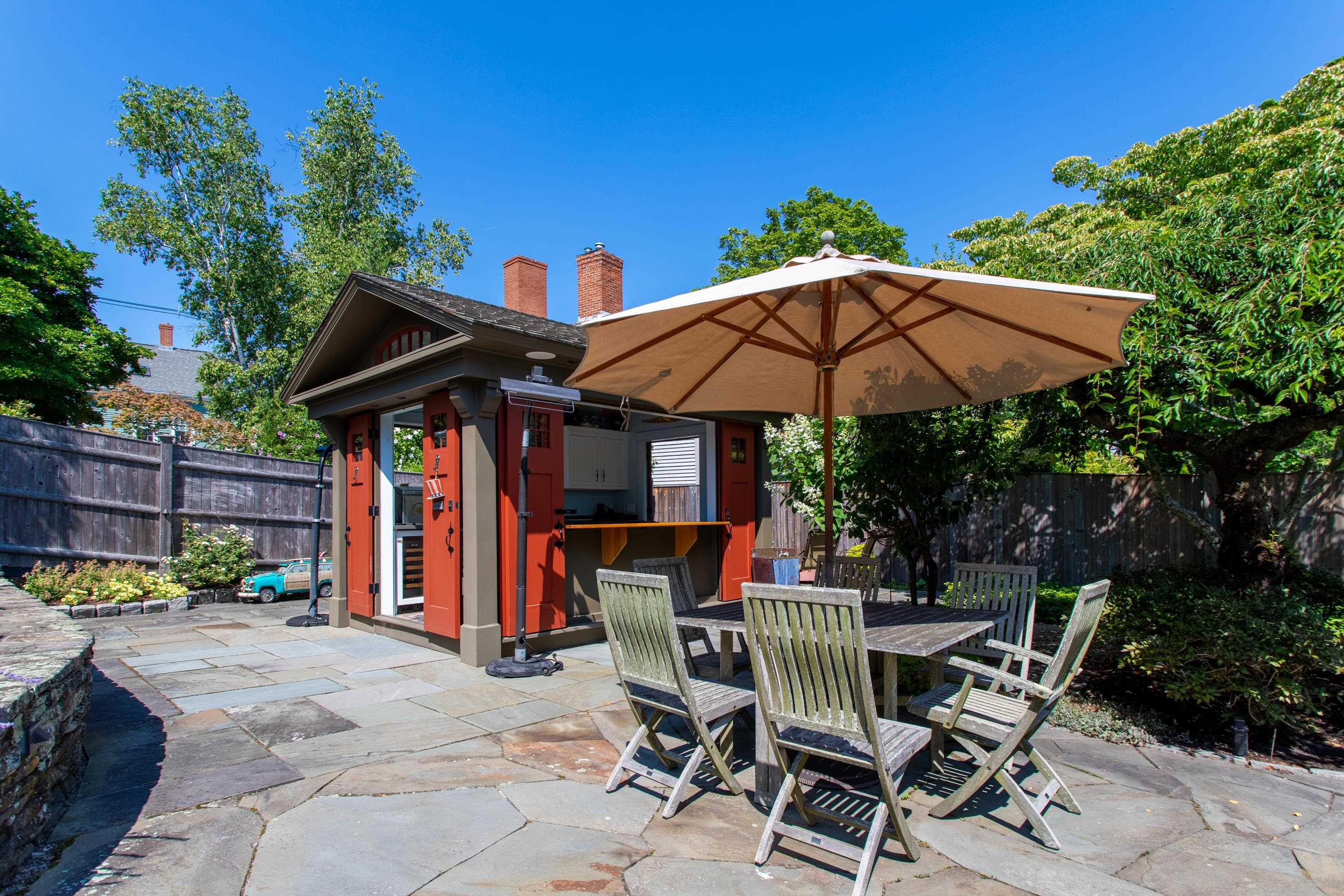 171 Gates Street Property Photo 11