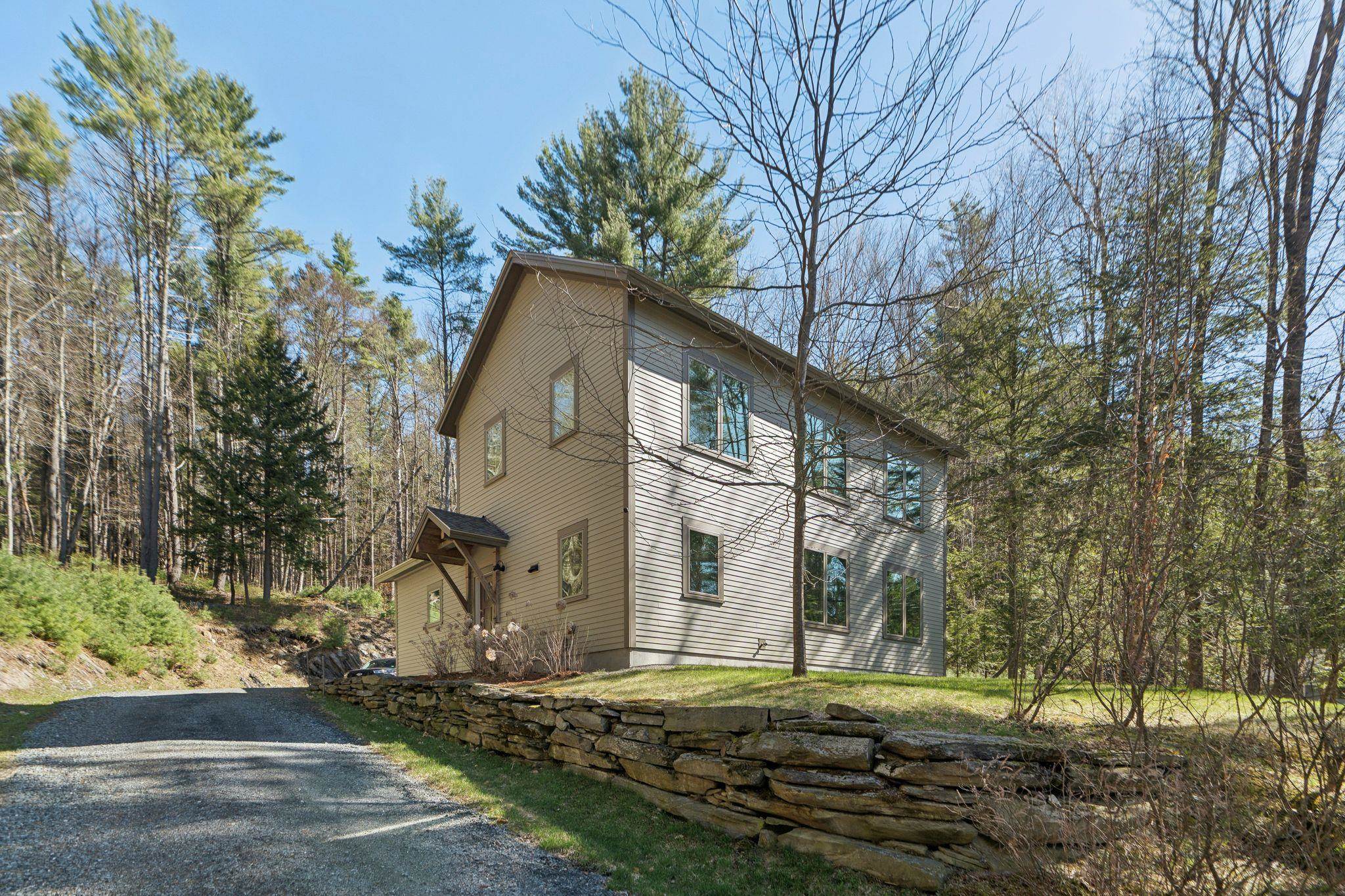 207 Hartness Way Property Photo 1