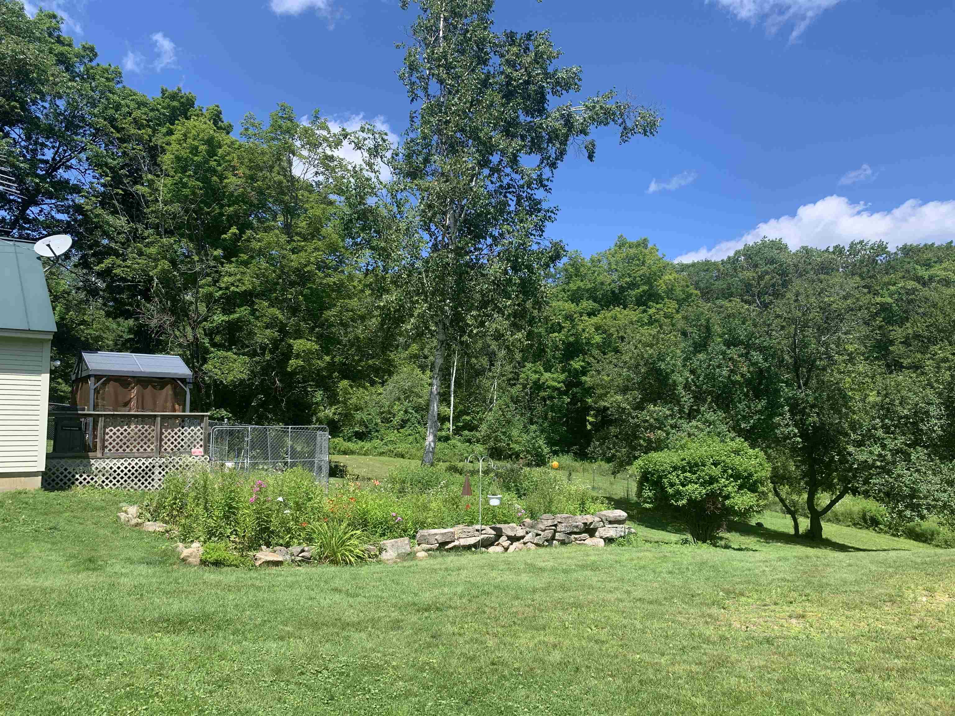 27 Bear Pond Road Property Photo 2