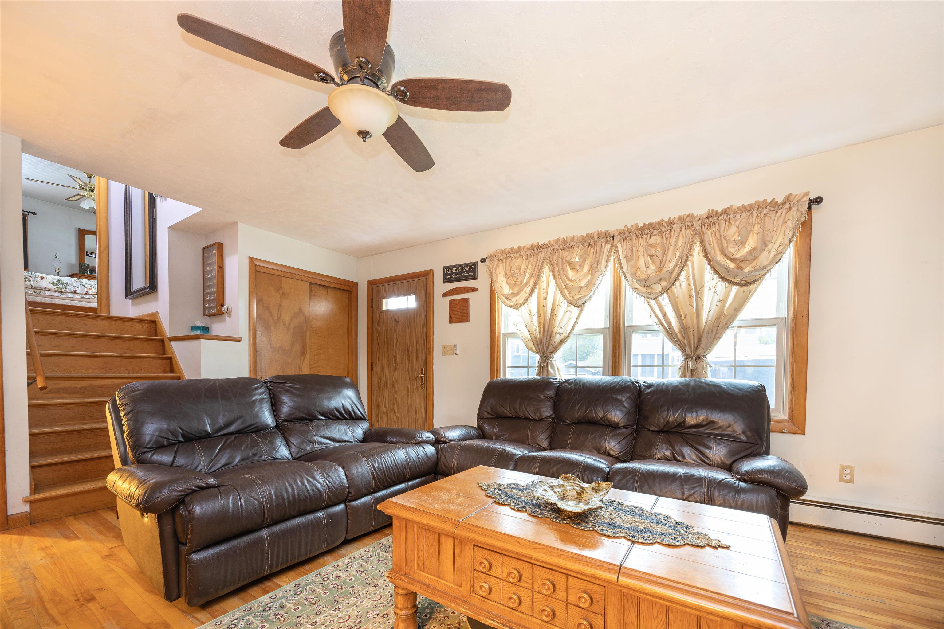 117 Underclyffe Road Property Photo 4