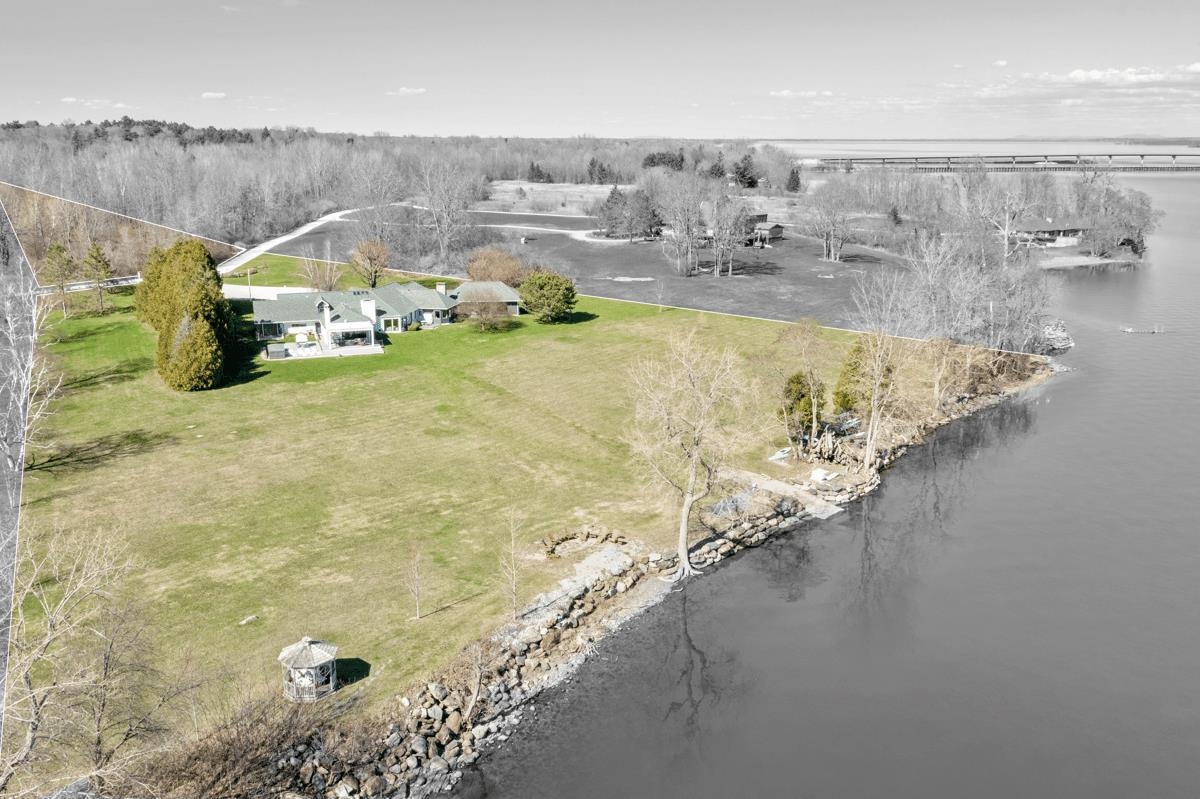 431 Mcgregor Point Property Photo 58