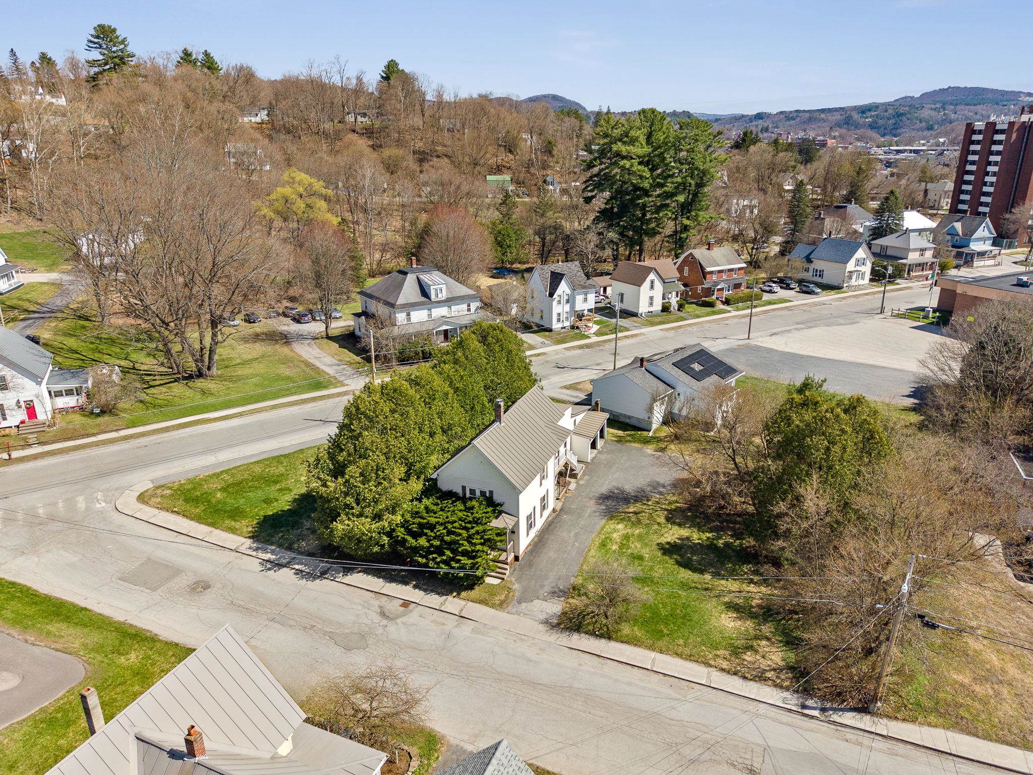 25 Second Street Property Photo 6