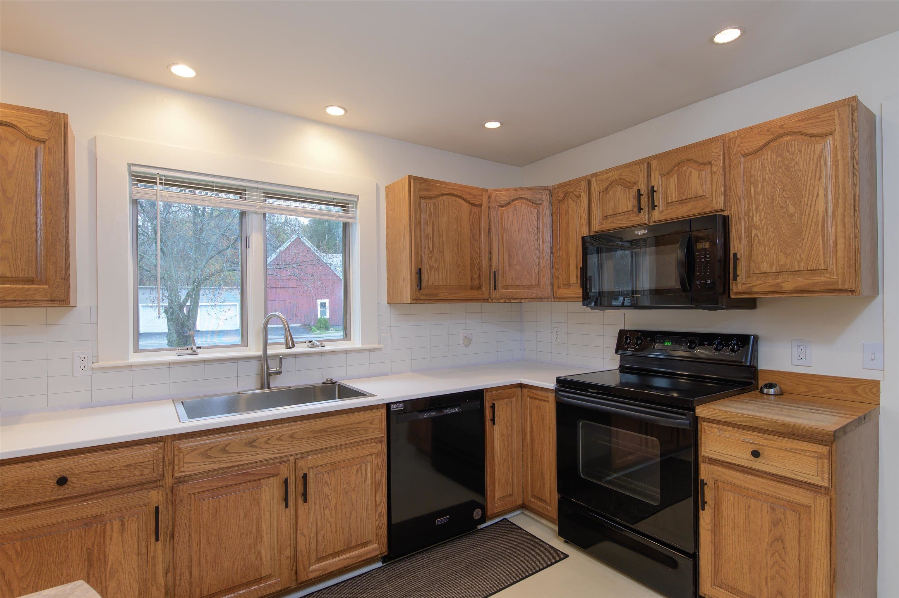 64 Maple Street Property Photo 10