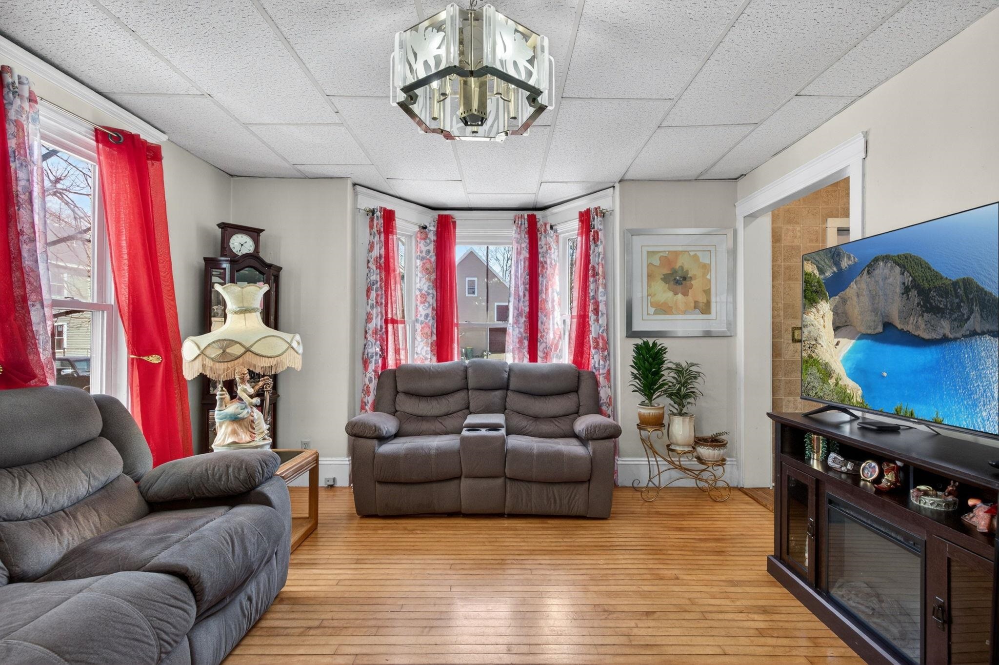 17 Academy Street Property Photo 12