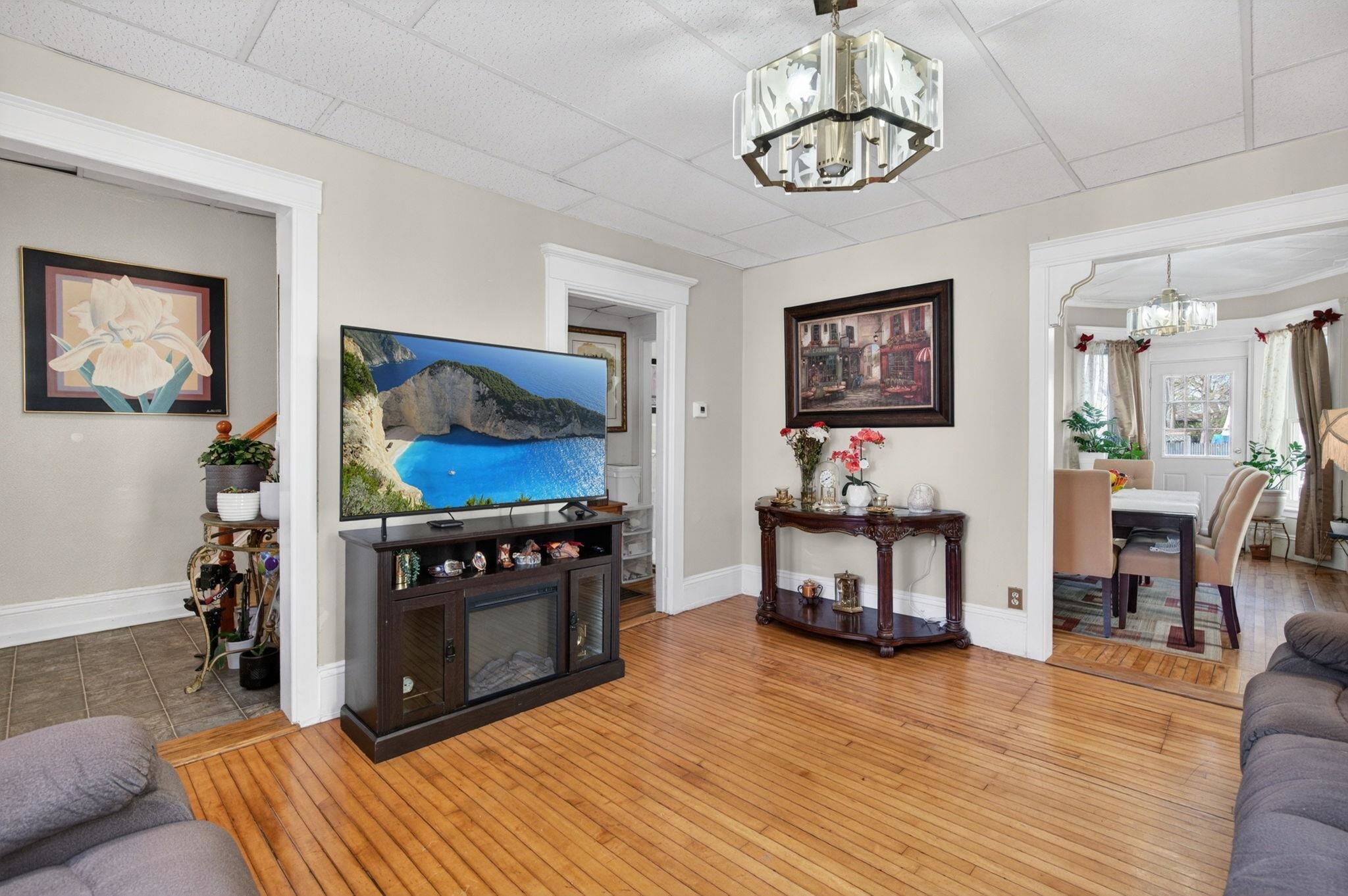 17 Academy Street Property Photo 15