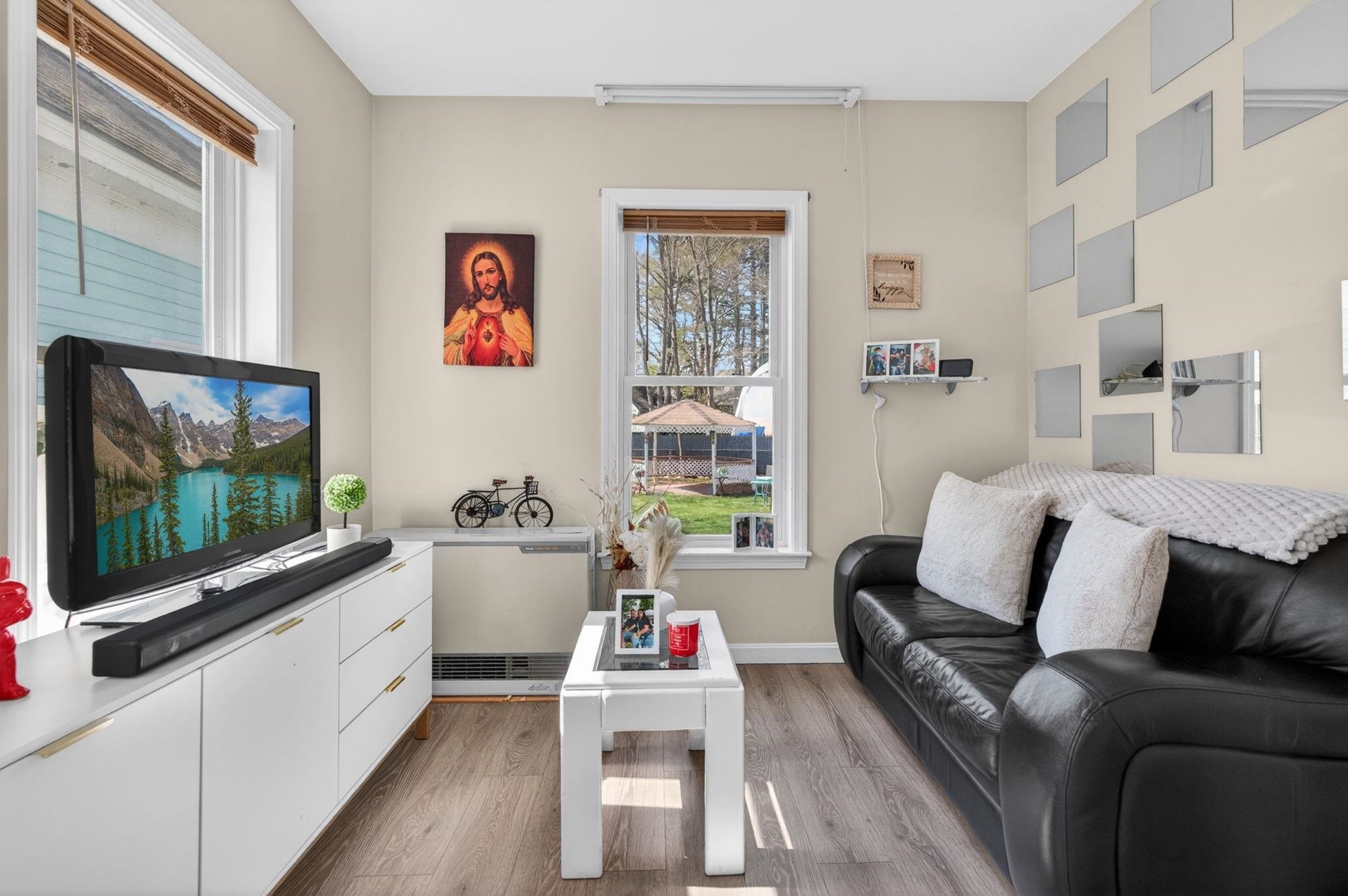 17 Academy Street Property Photo 26