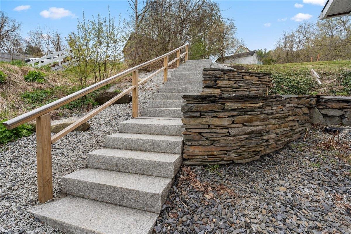 15 River Street Property Photo 8