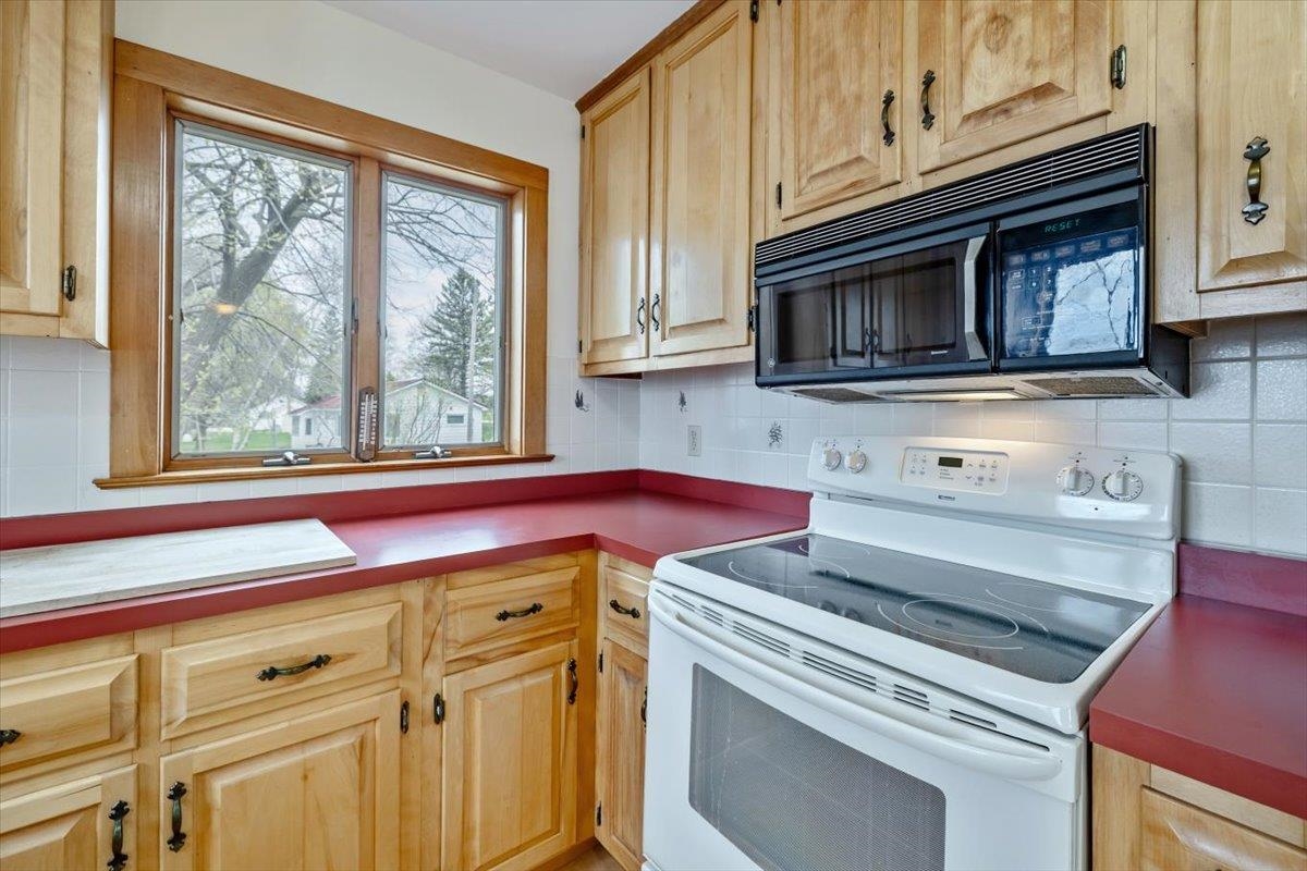52 Lakewood Drive Property Photo 16