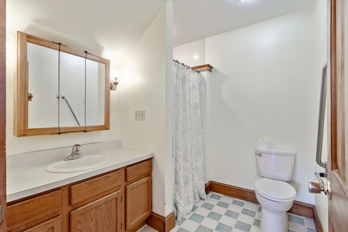 52 Lakewood Drive Property Photo 25