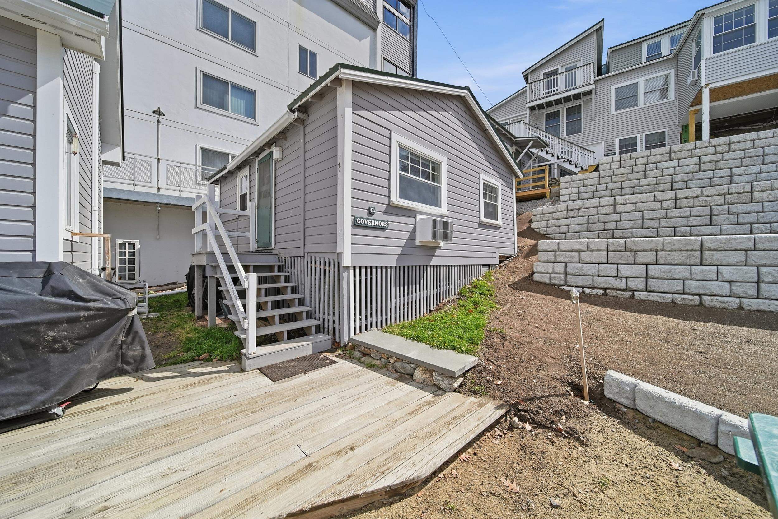 1144 Weirs Boulevard Property Photo 2