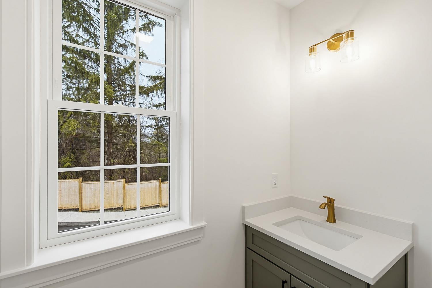 19 Eden Lane Property Photo 13