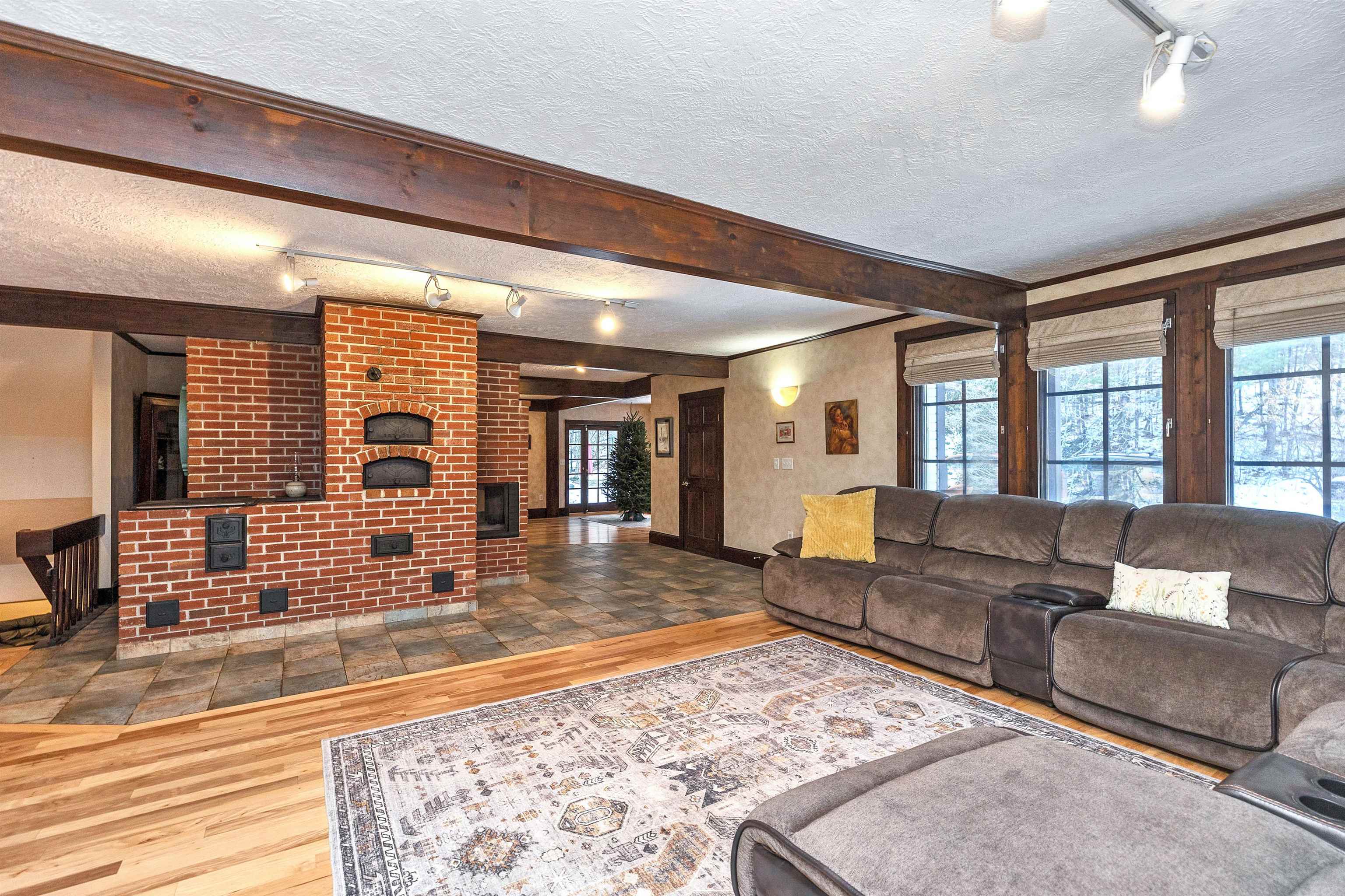 107 Fresh Pond Lane Property Photo 13