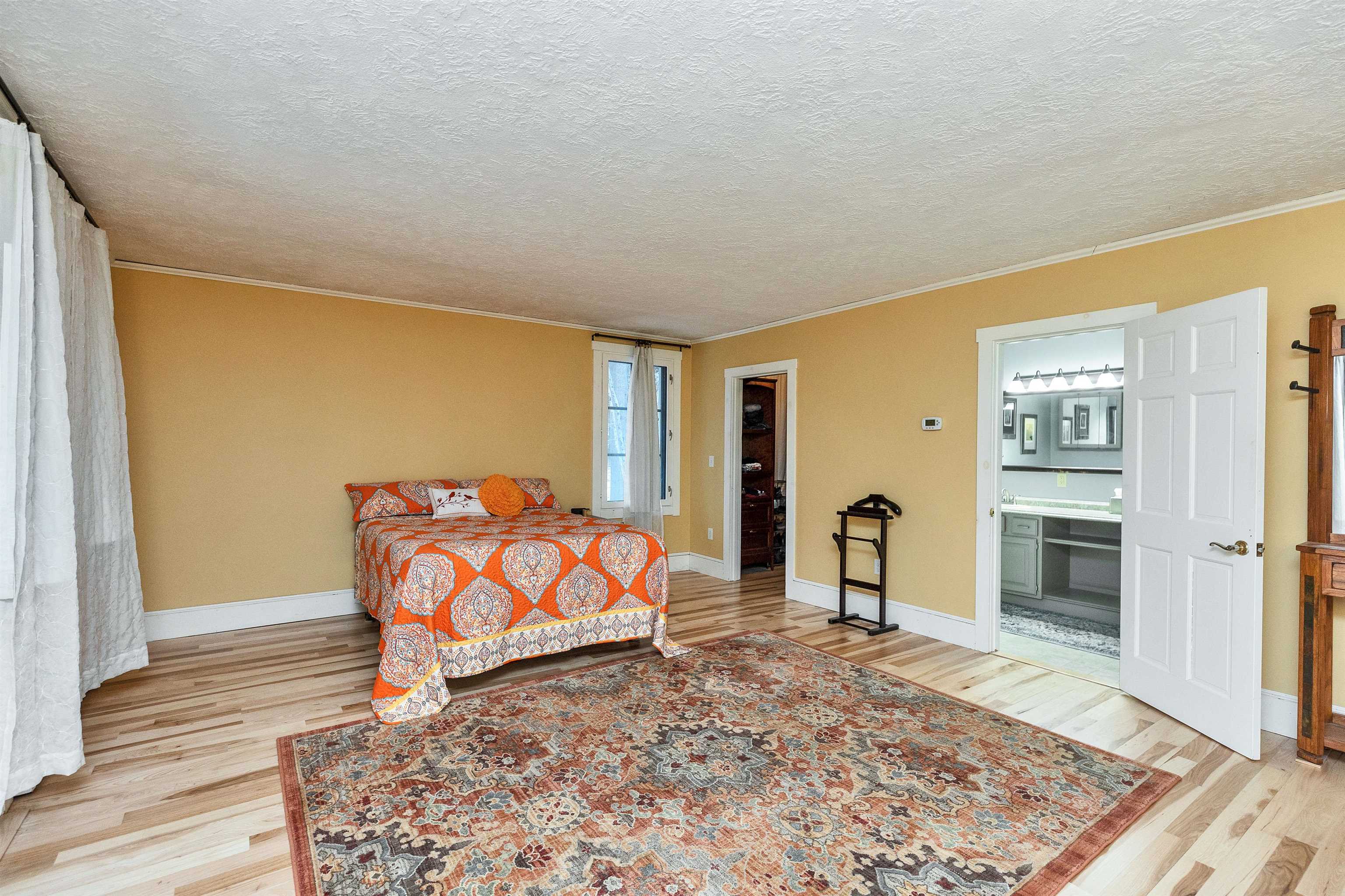 107 Fresh Pond Lane Property Photo 21