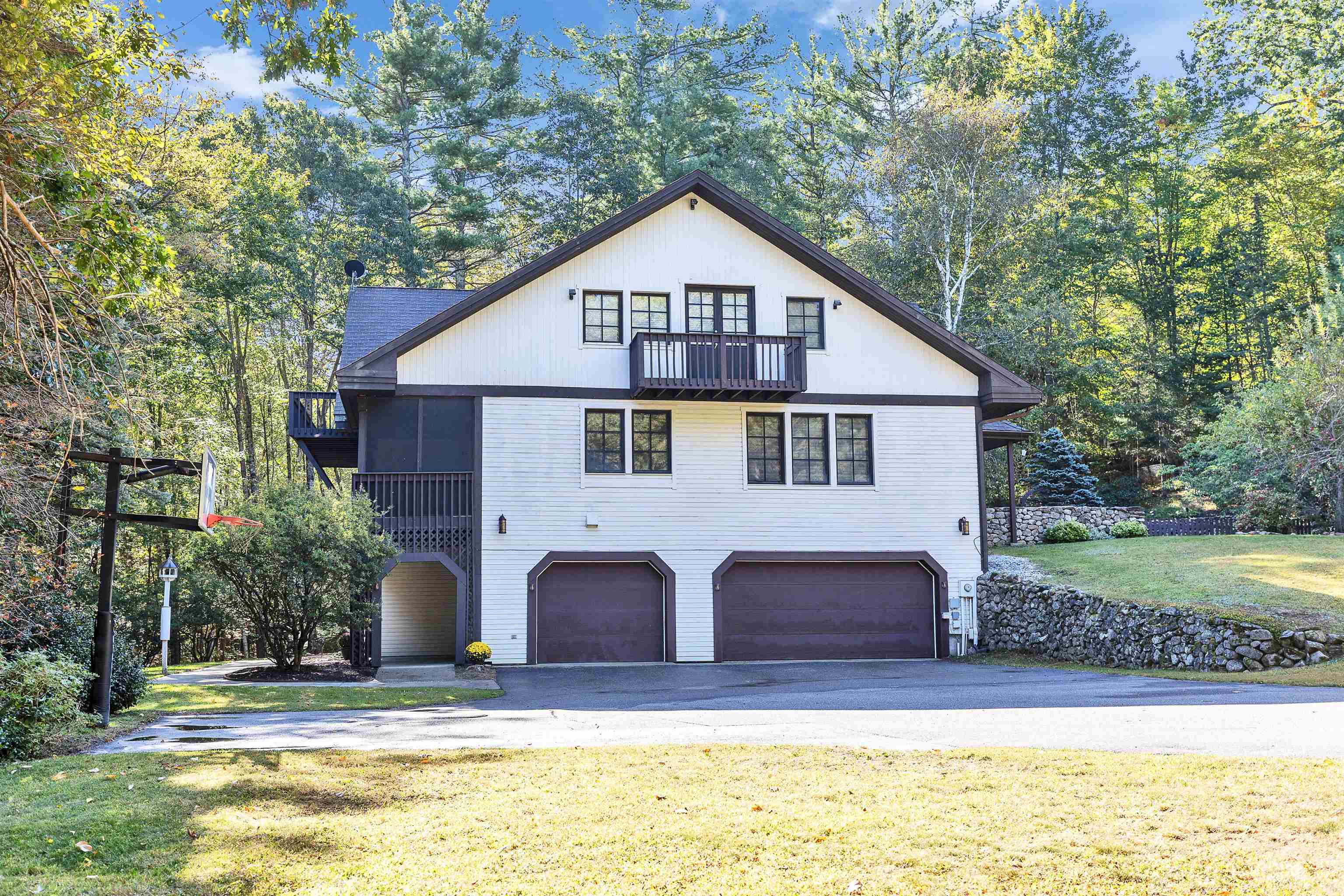 107 Fresh Pond Lane Property Photo 46
