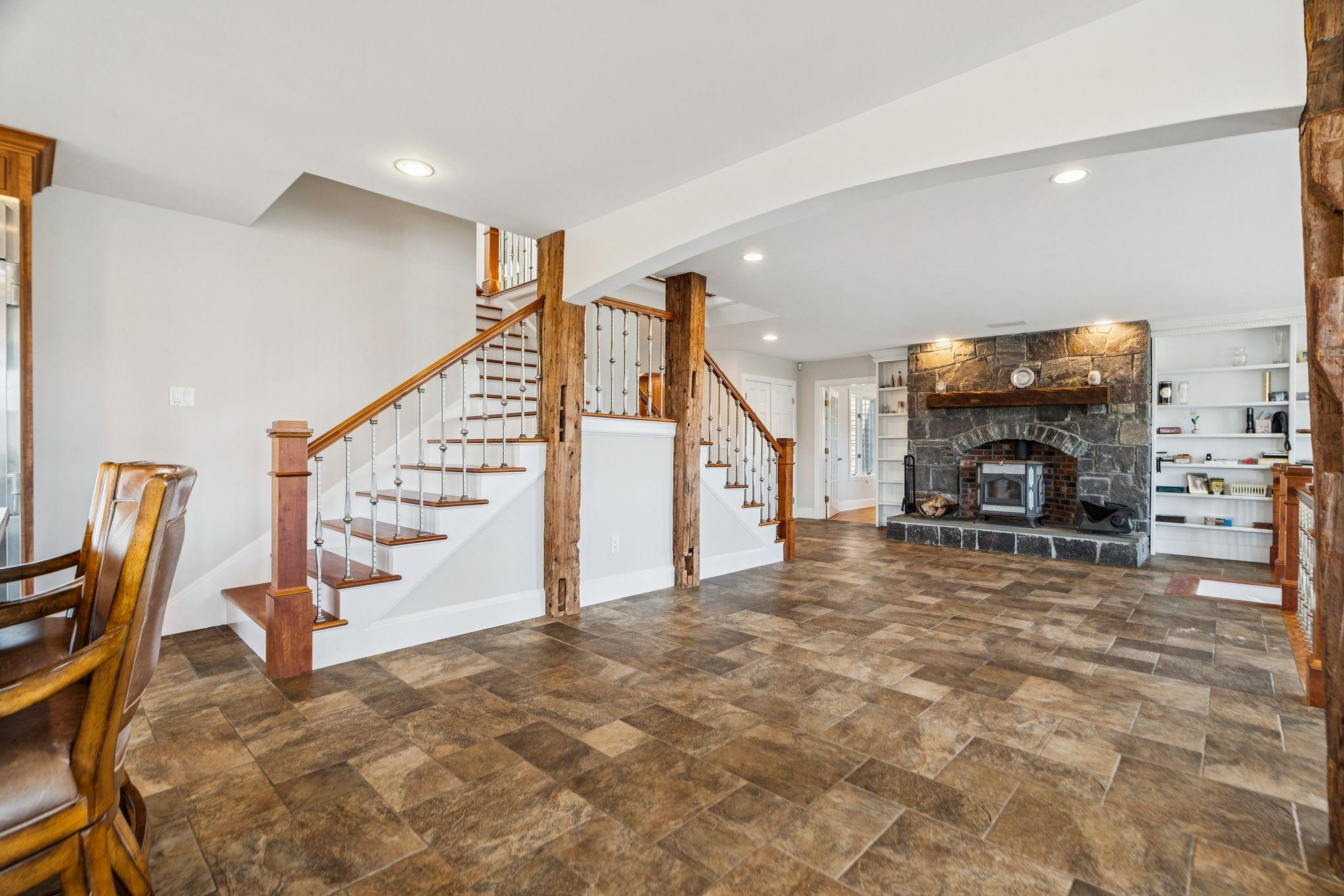 114 Oak Ridge Way Property Photo 14