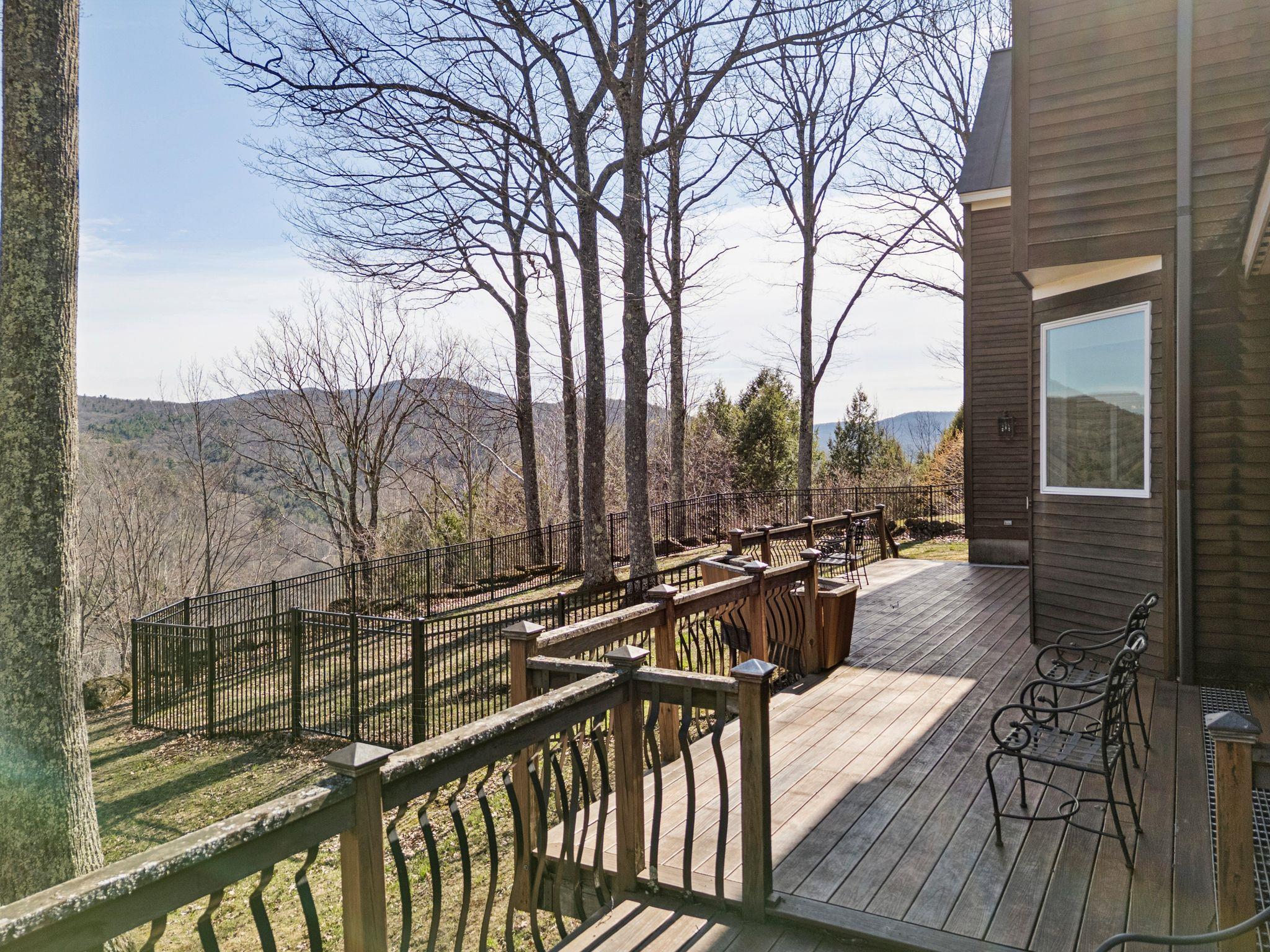114 Oak Ridge Way Property Photo 42