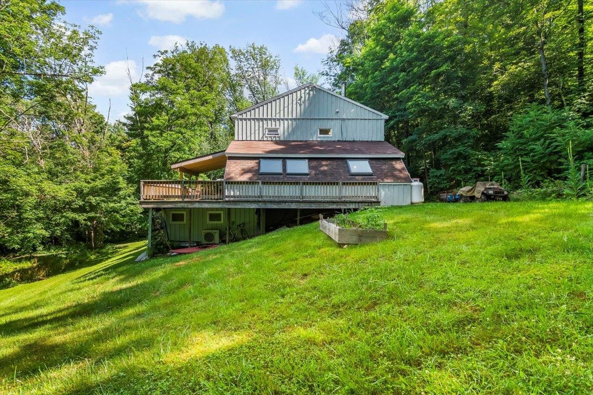 509 Thompson Pond Road Property Photo 4