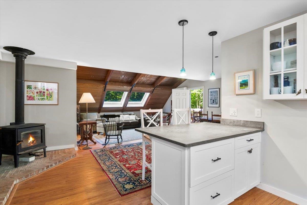509 Thompson Pond Road Property Photo 12