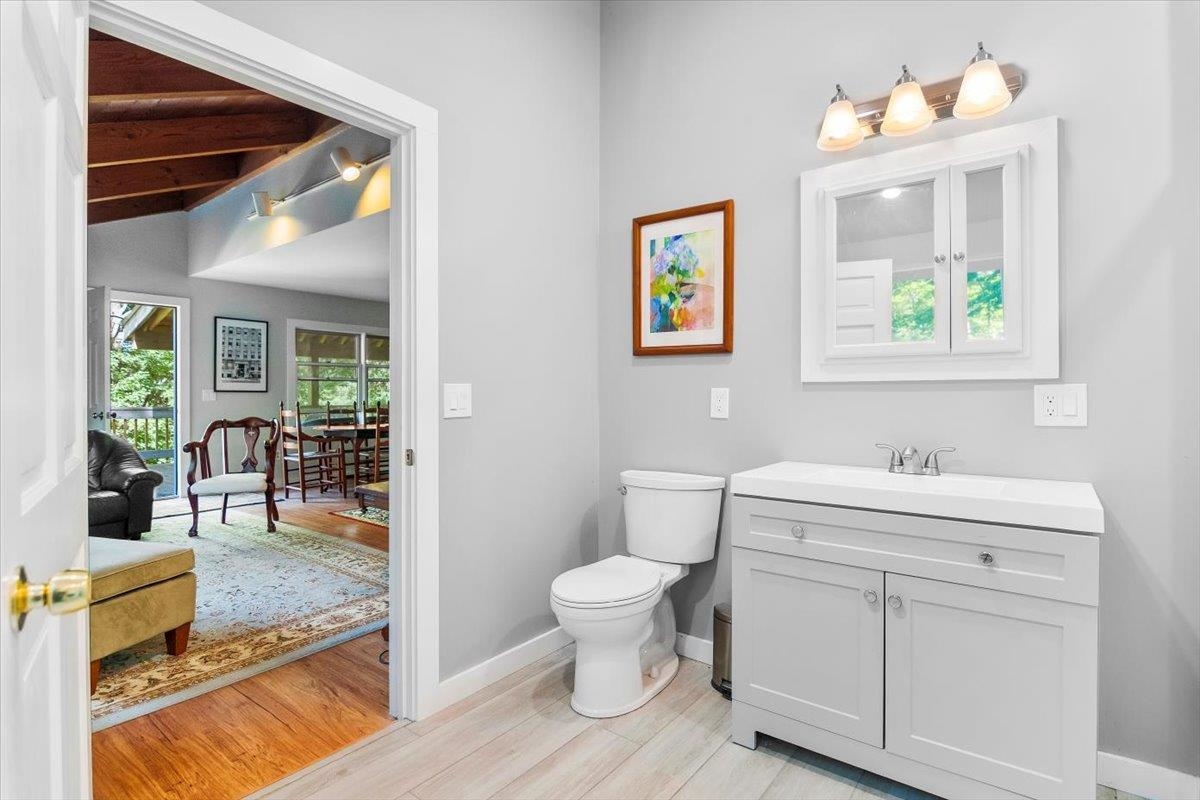 509 Thompson Pond Road Property Photo 17