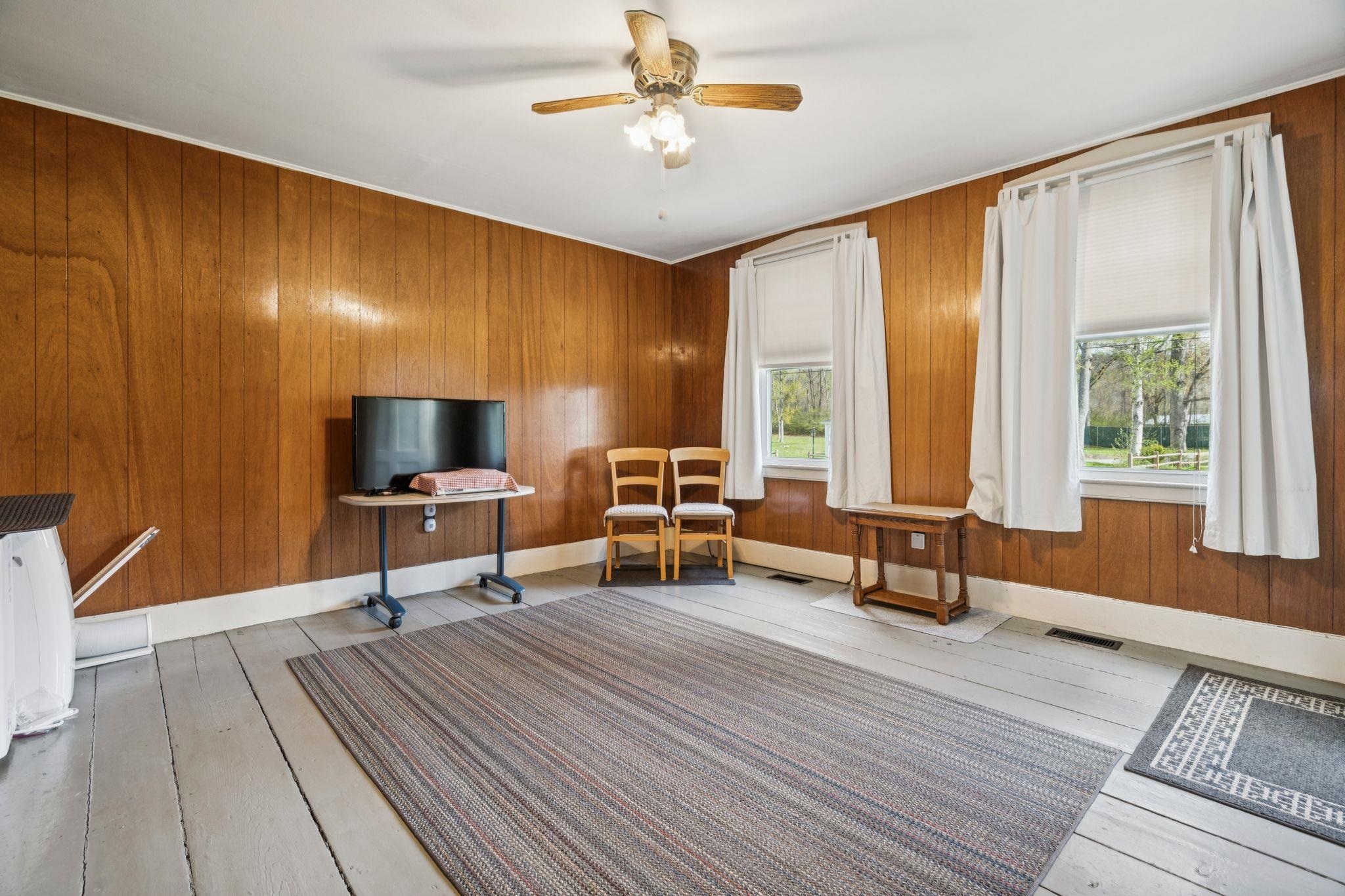 52 Dell Street Property Photo 13
