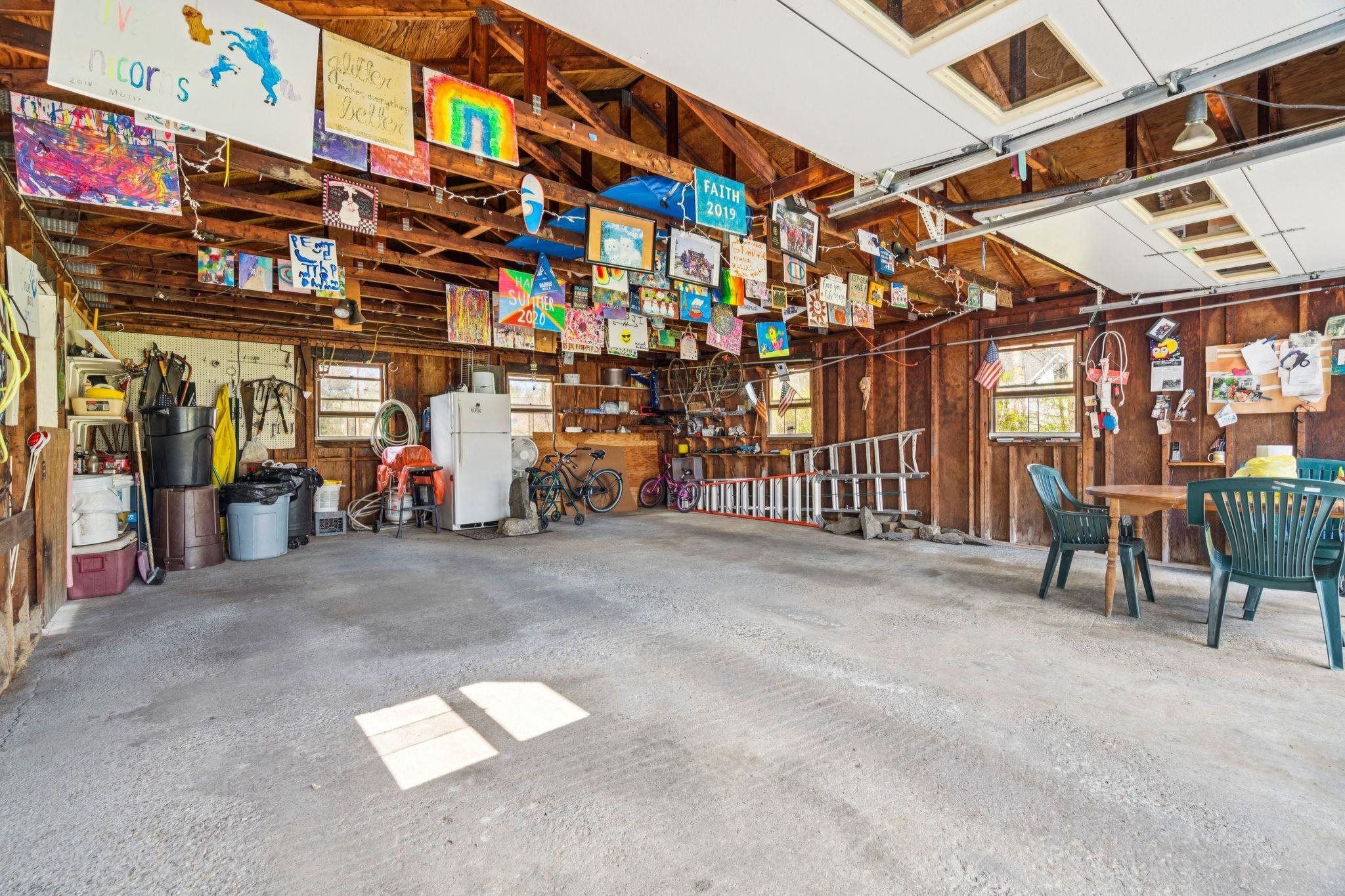 52 Dell Street Property Photo 30