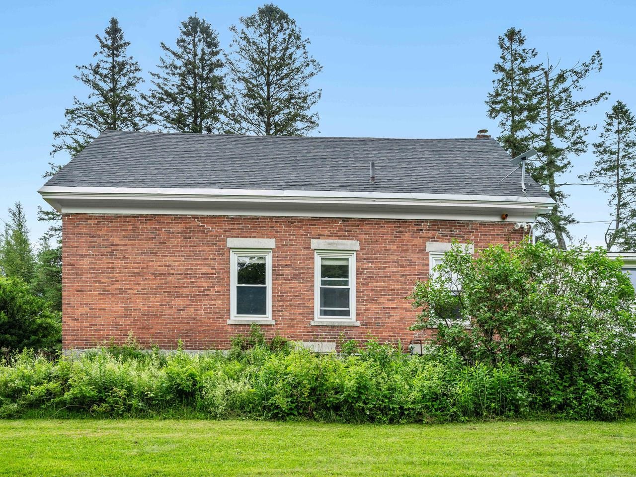 4614 Brook Road Property Photo 14