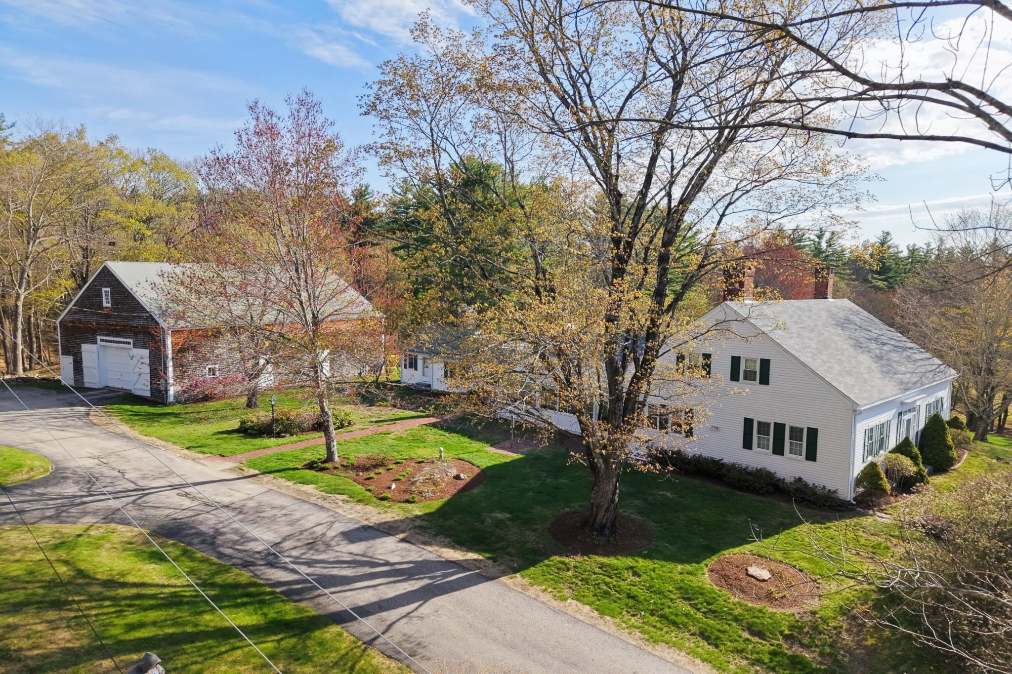 483 Holderness Road Property Photo 1