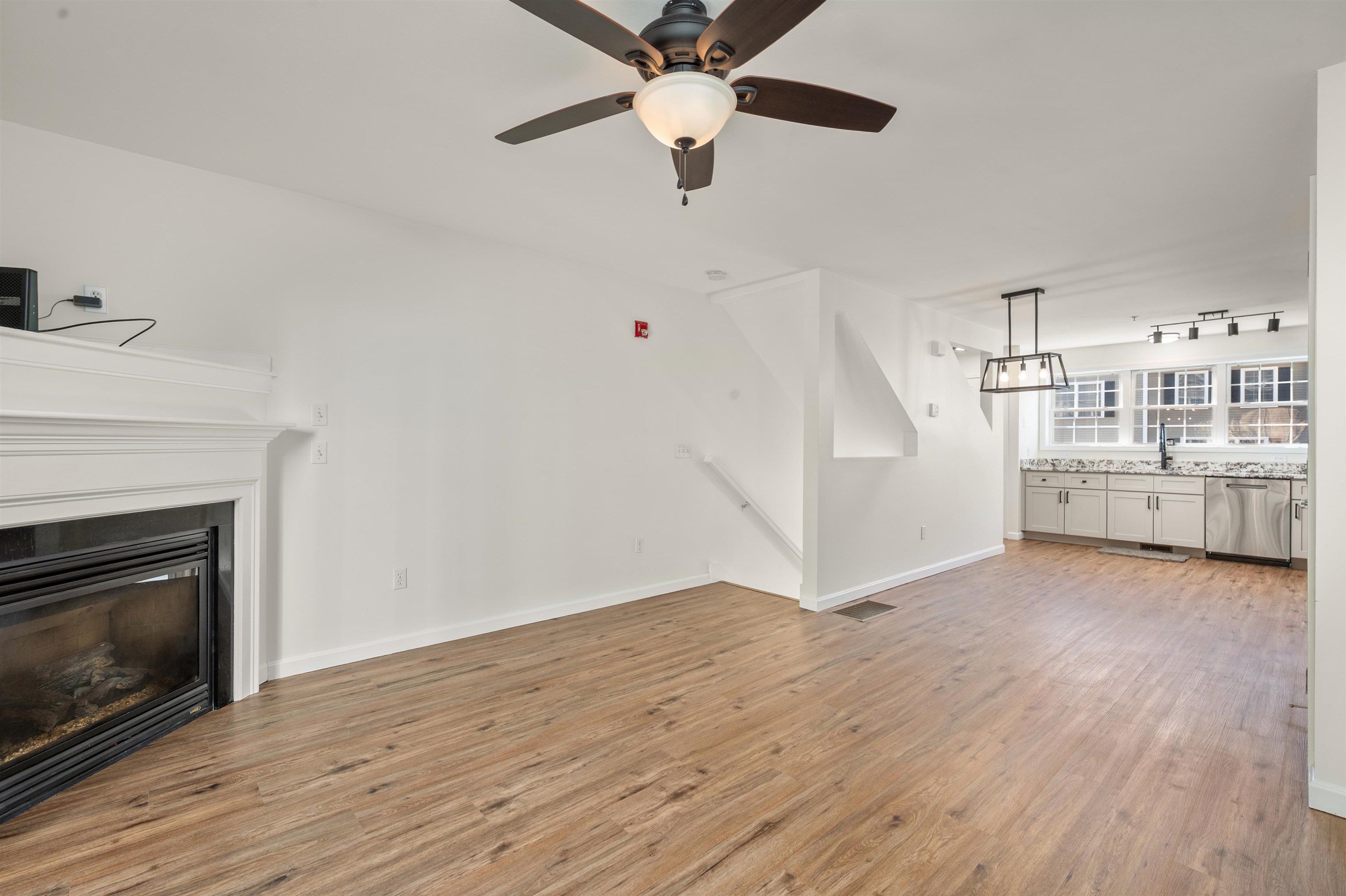 19 Dillon Way Property Photo 10