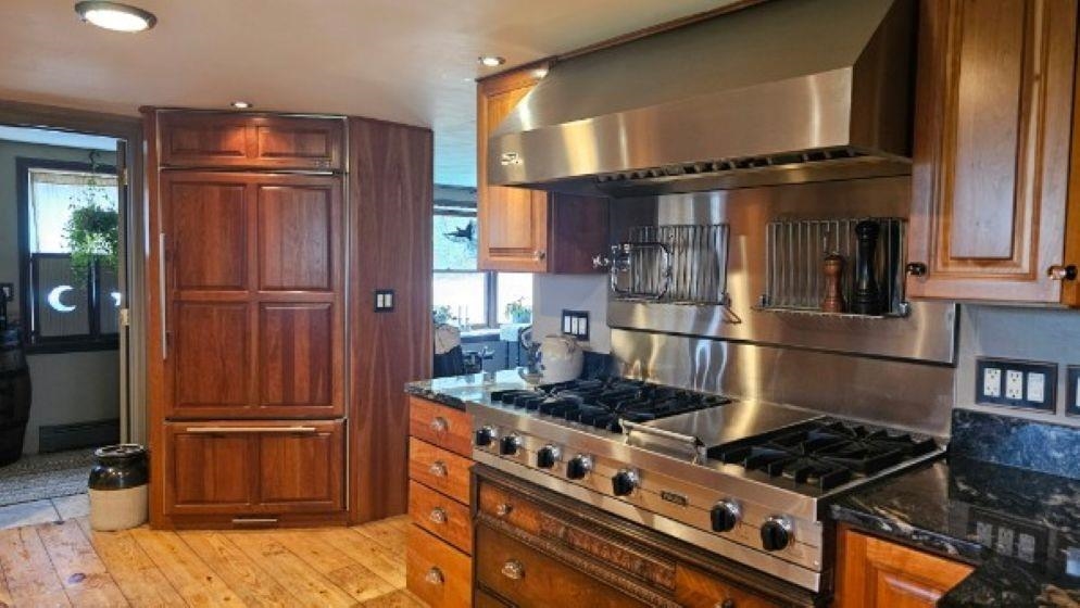 16 Aiken Road Property Photo 41