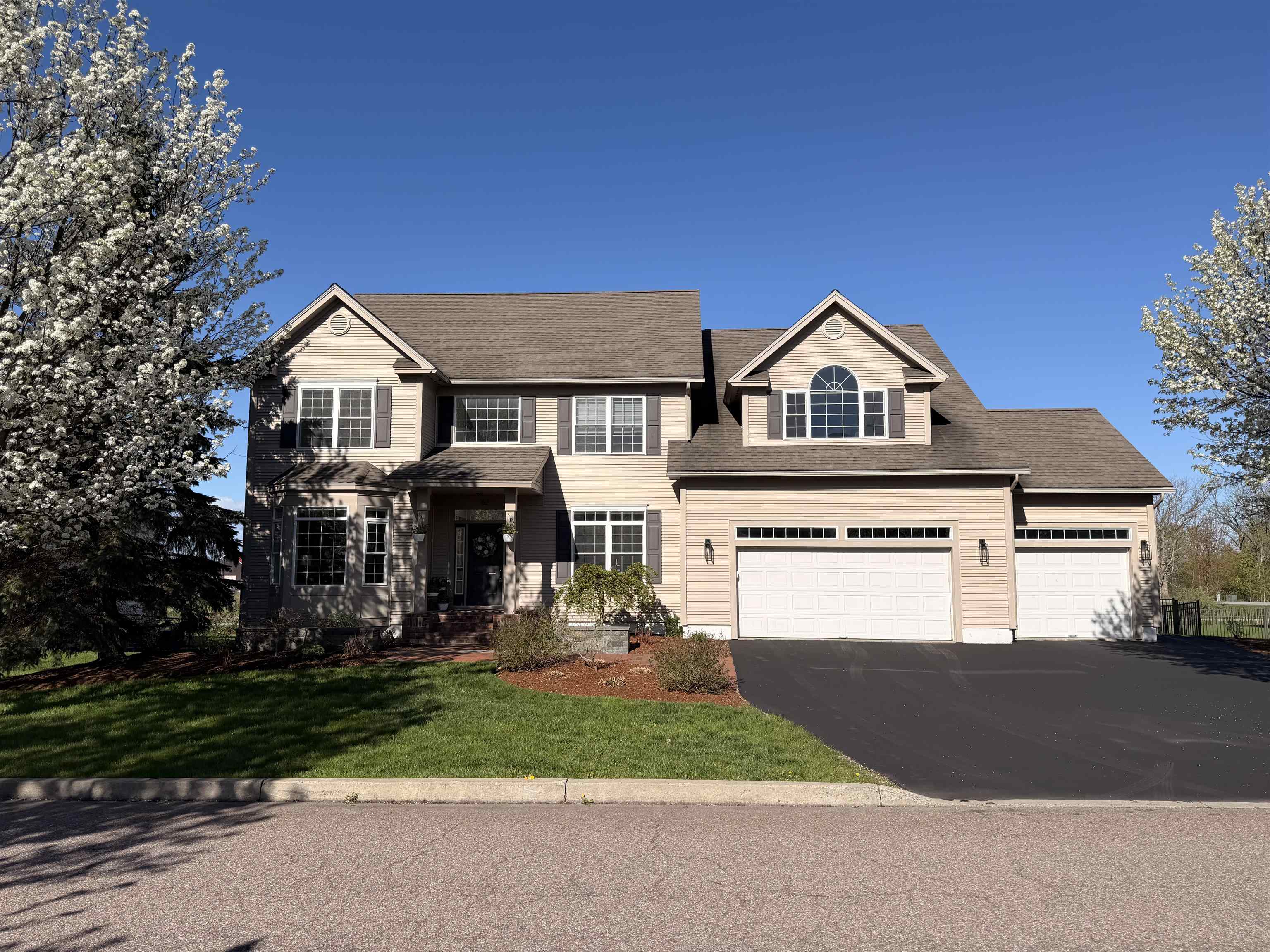 62 Crispin Drive Property Photo 3