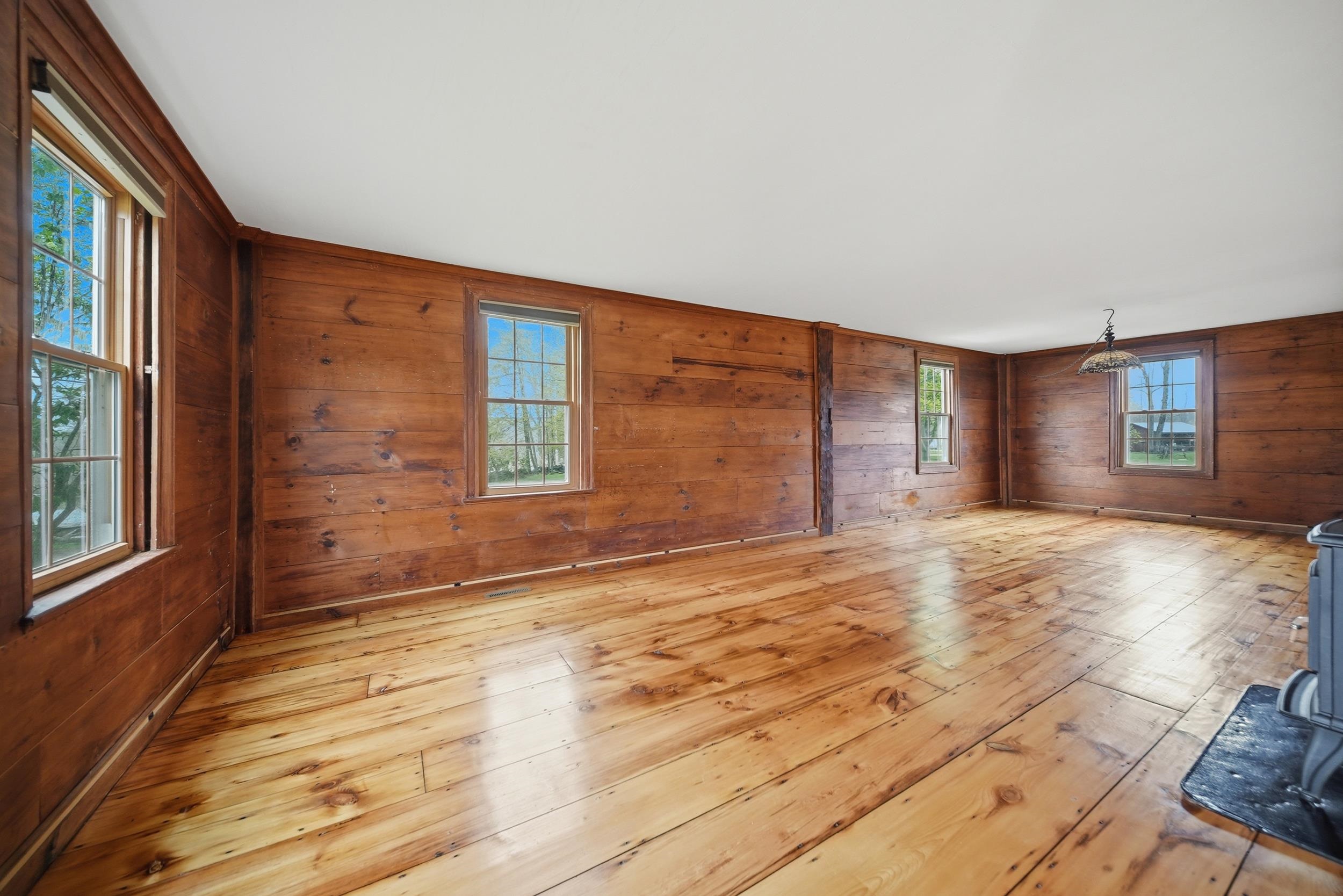 1 Cross Road Property Photo 15