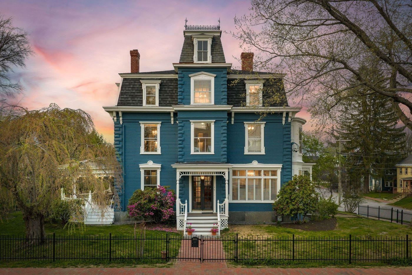 37 Summer Street Property Photo 1
