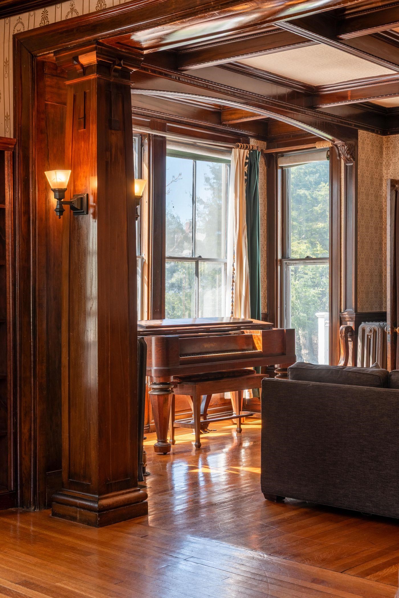37 Summer Street Property Photo 16
