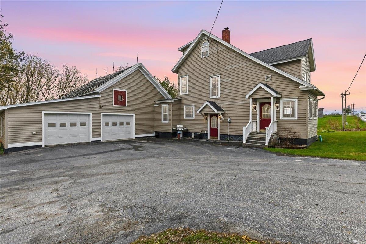 6852 Vt Rte 105 Property Photo 2