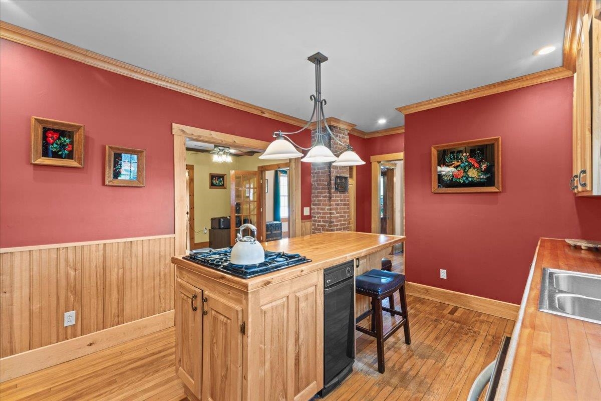 6852 Vt Rte 105 Property Photo 10