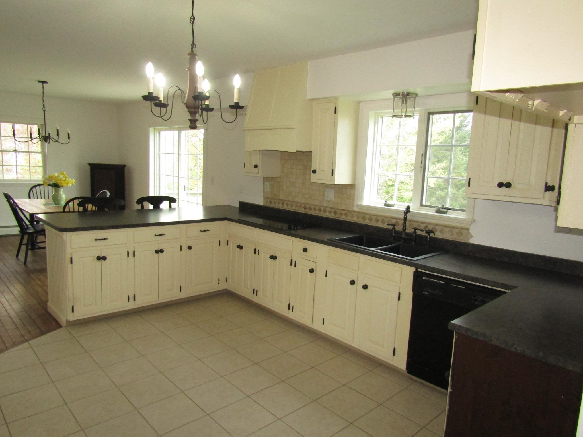 78 Mountain View Drive Property Photo 9