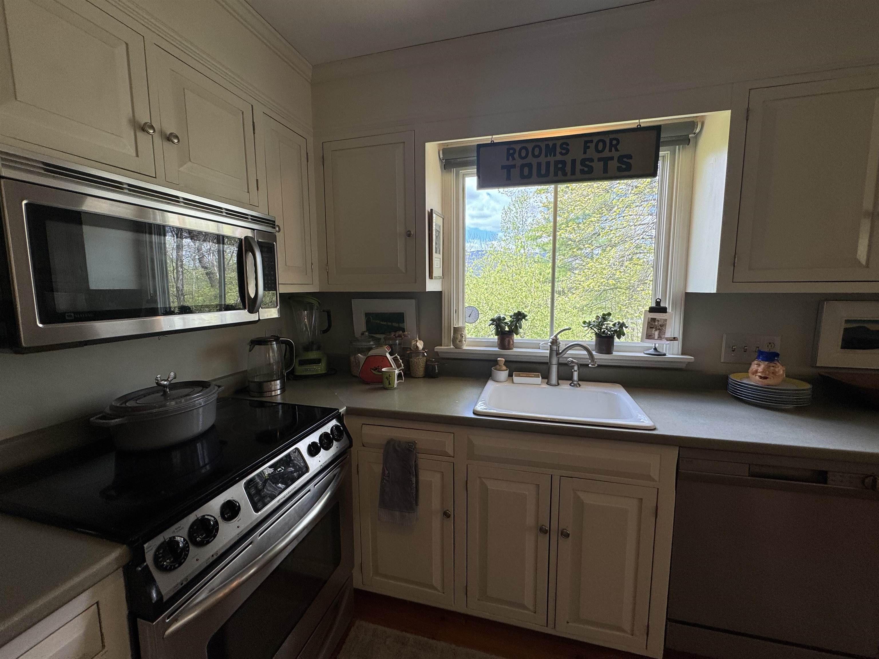 259 Nottingham Park Property Photo 16