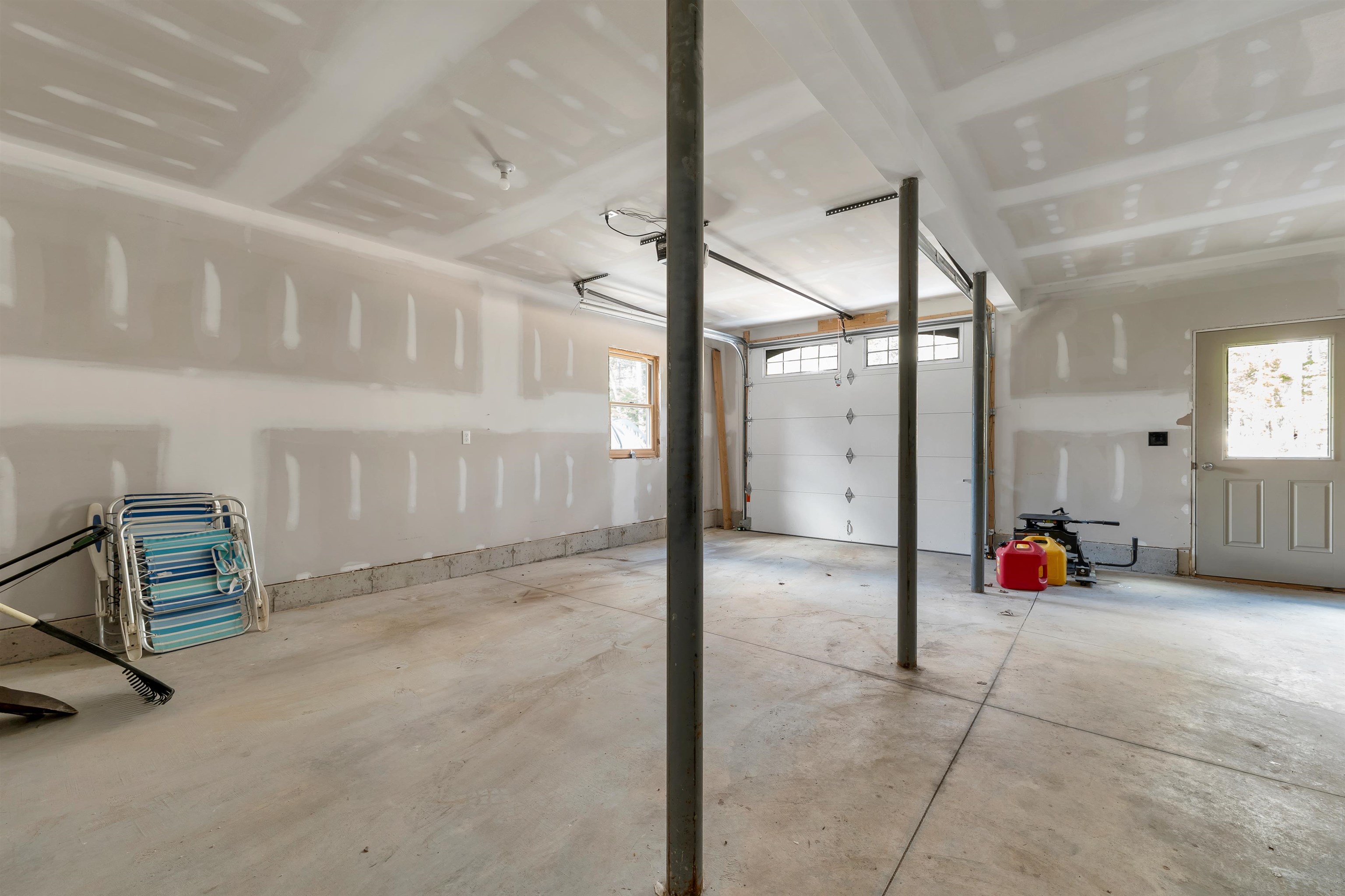 927 Ashuelot Drive Property Photo 32
