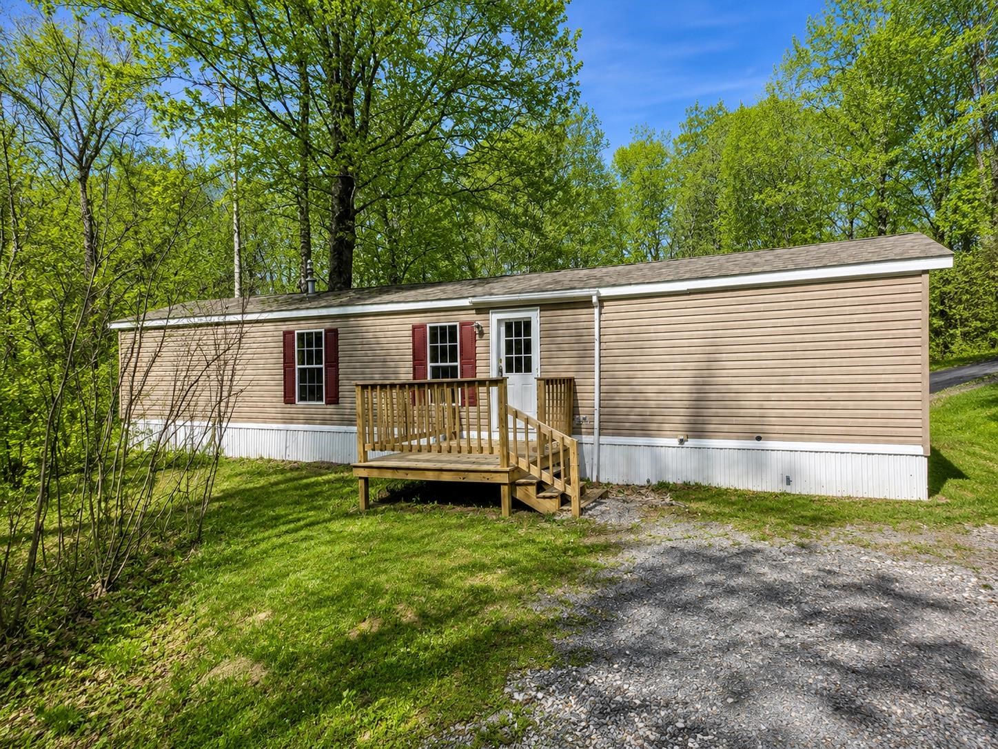 15 Lindbergh Avenue
